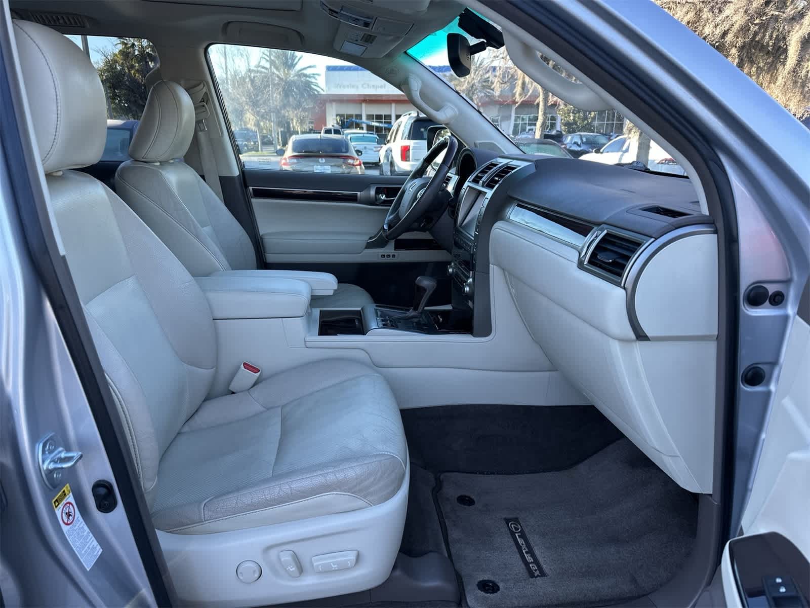 Thumbnail: 2015 Lexus GX - 16