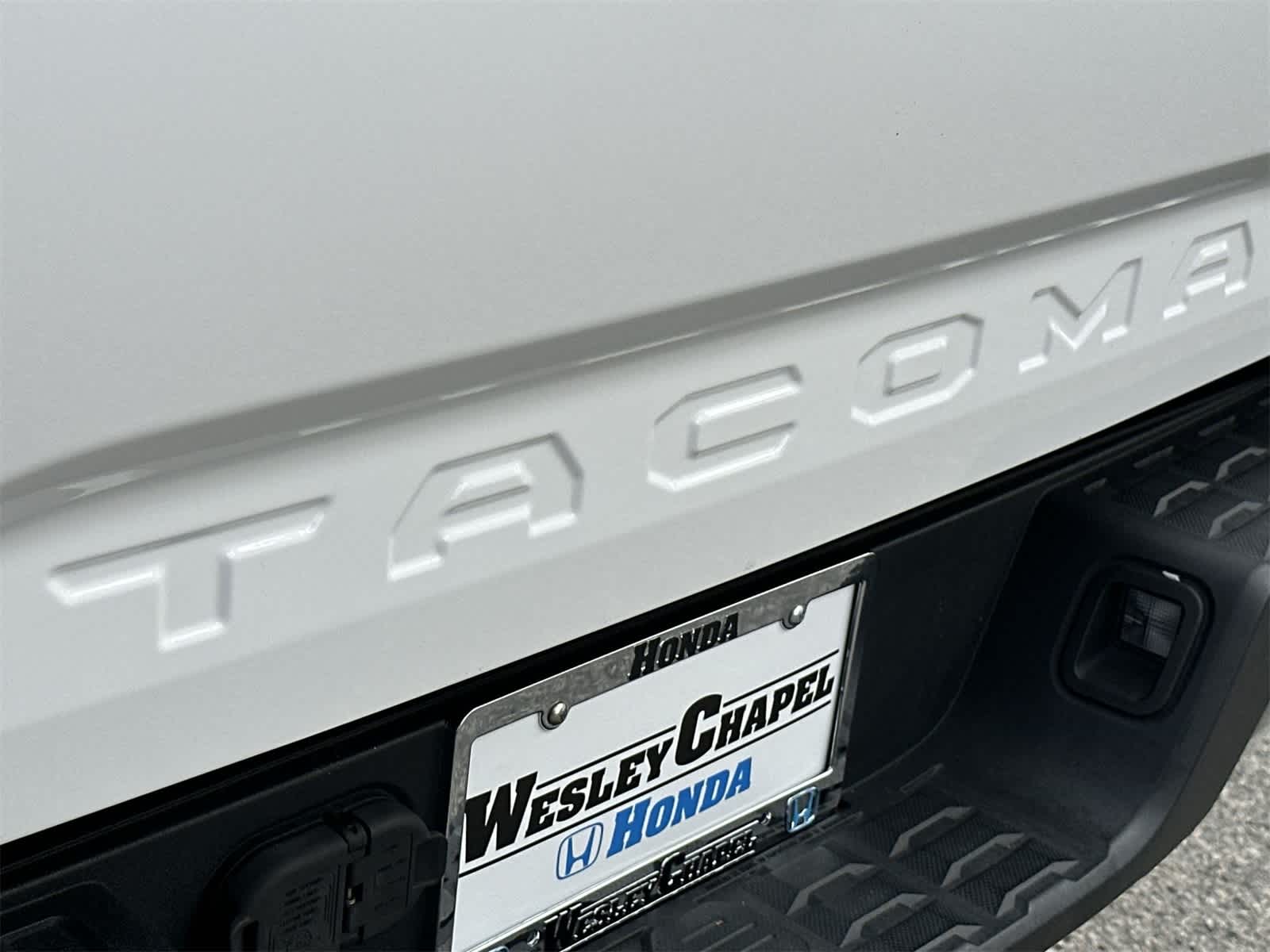 Thumbnail: 2019 Toyota Tacoma - 11