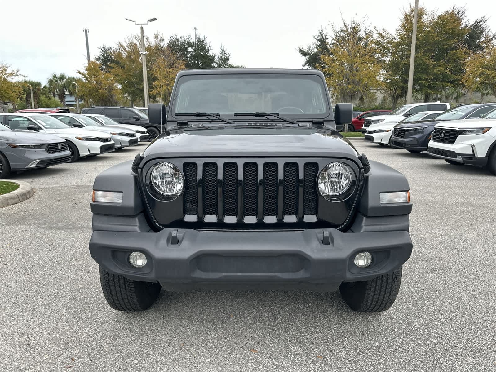 Thumbnail: 2018 Jeep Wrangler - 9