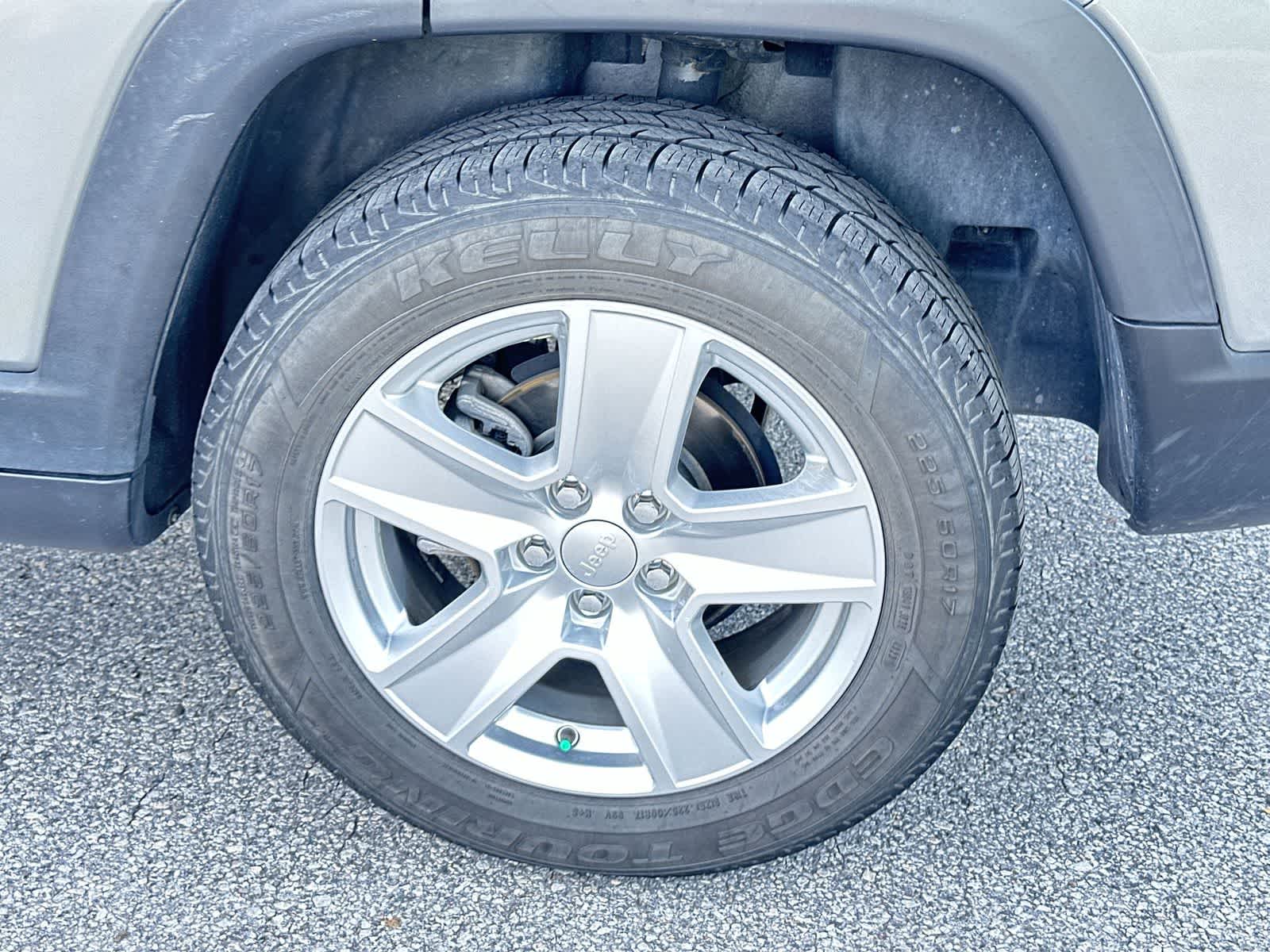 Thumbnail: 2022 Jeep Compass - 12