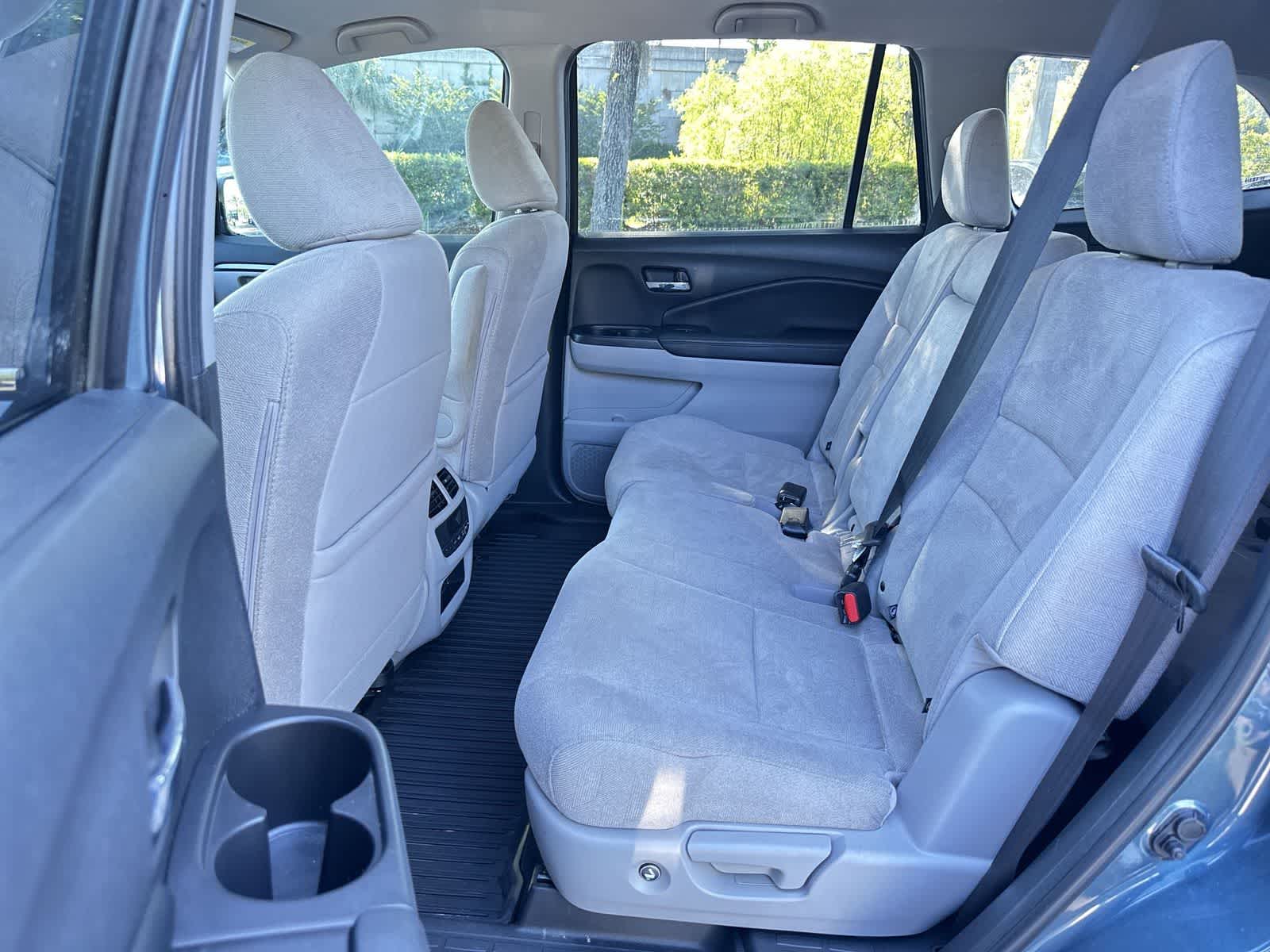 Thumbnail: 2020 Honda Pilot - 13