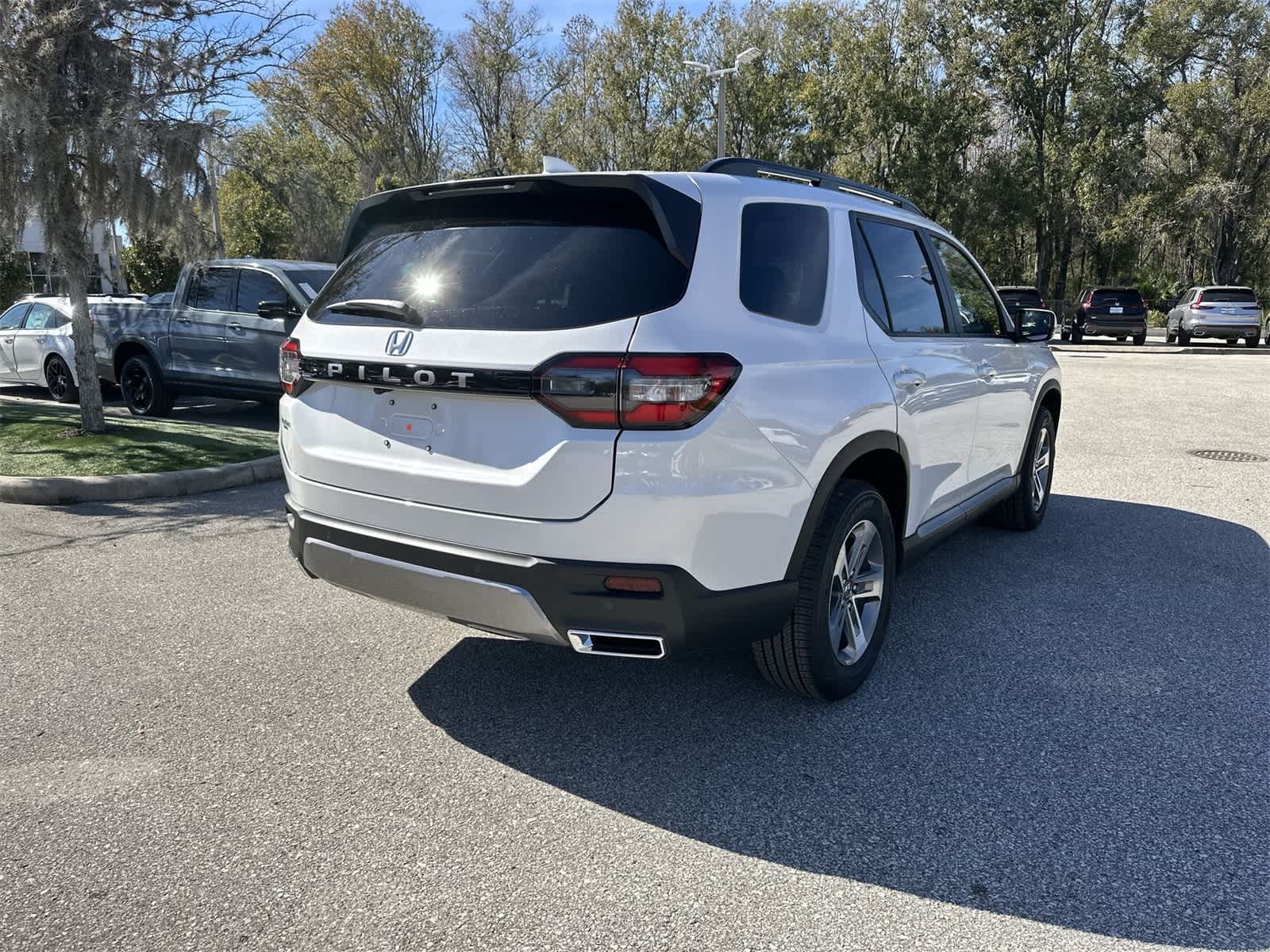 Thumbnail: 2026 Honda Pilot - 6