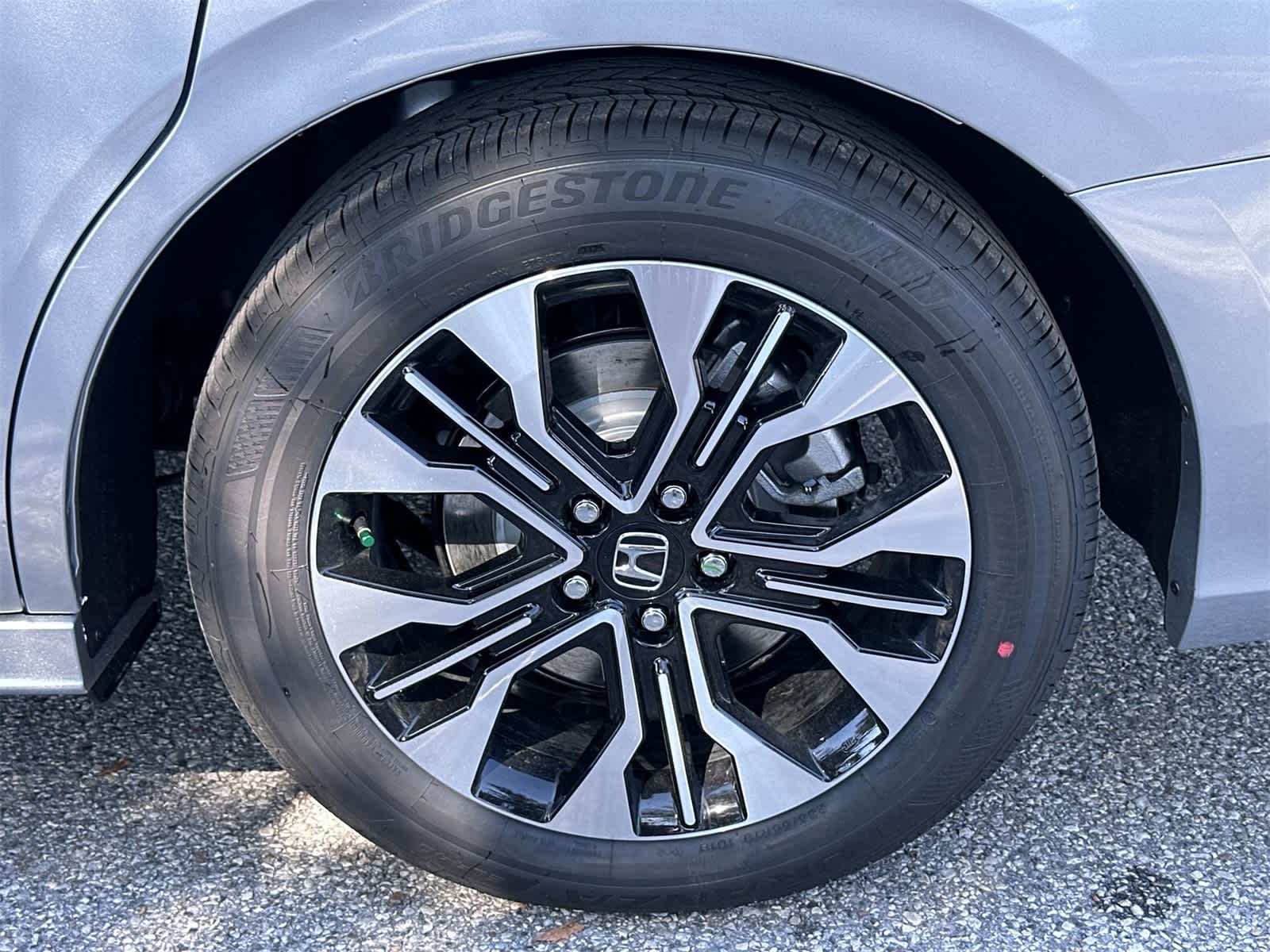 Thumbnail: 2026 Honda Odyssey - 12