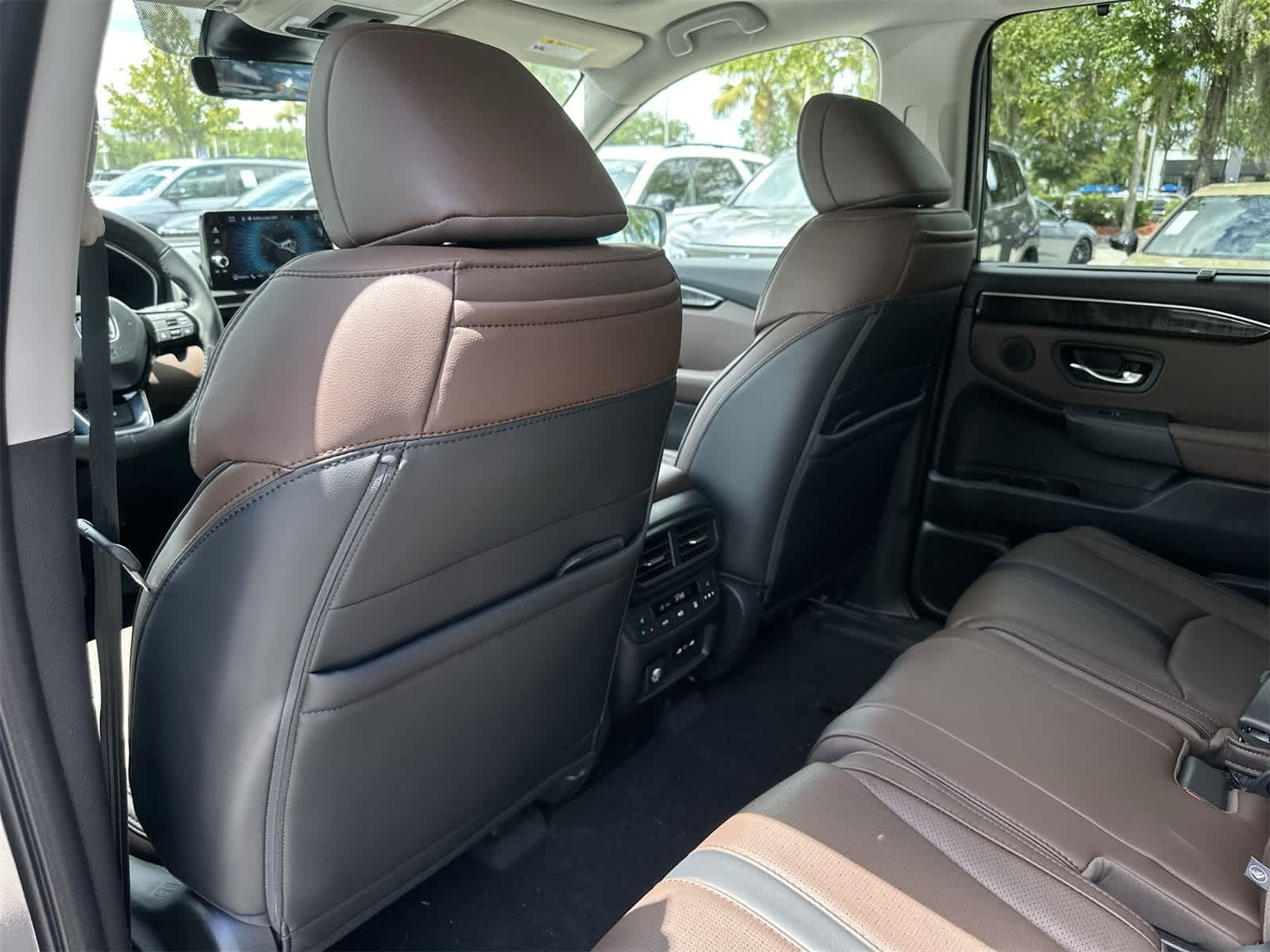 Thumbnail: 2025 Honda Pilot - 14
