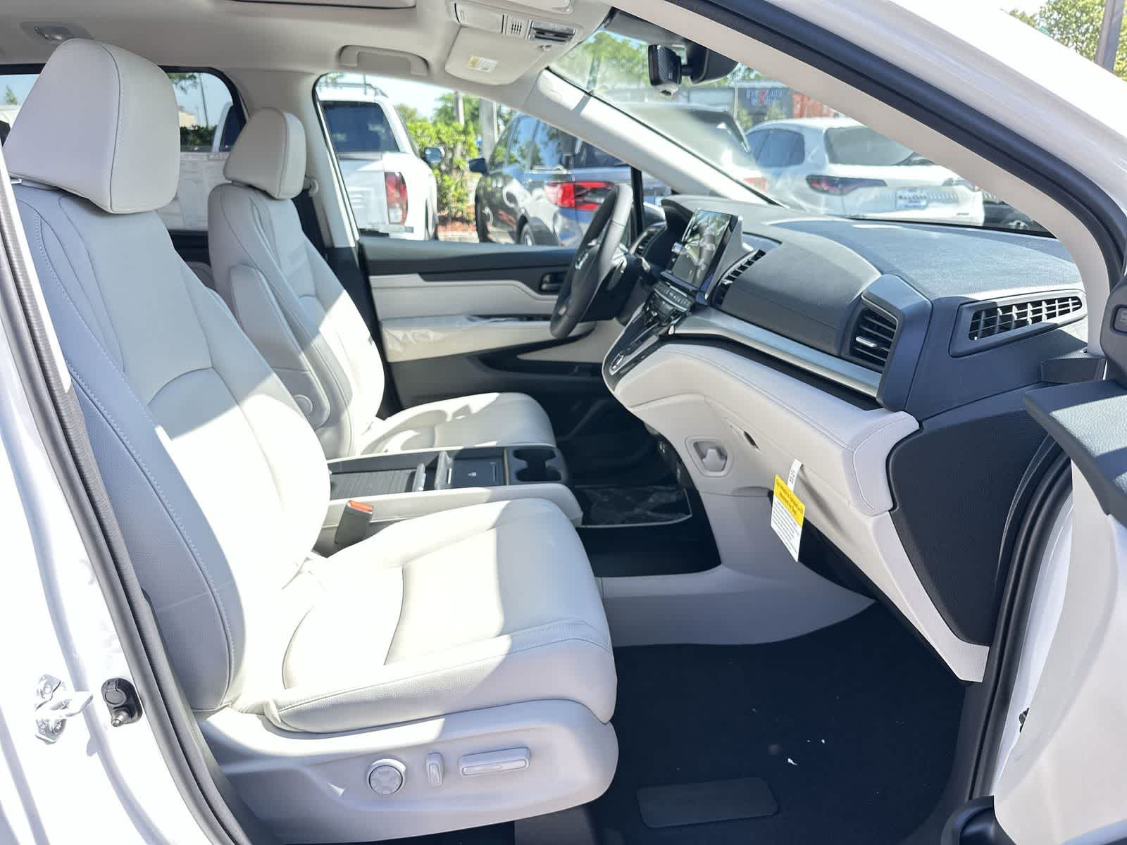 Thumbnail: 2026 Honda Odyssey - 17