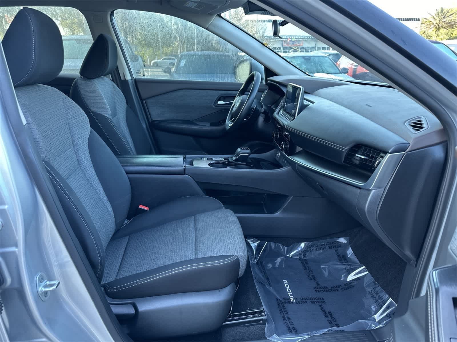 Thumbnail: 2022 Nissan Rogue - 17