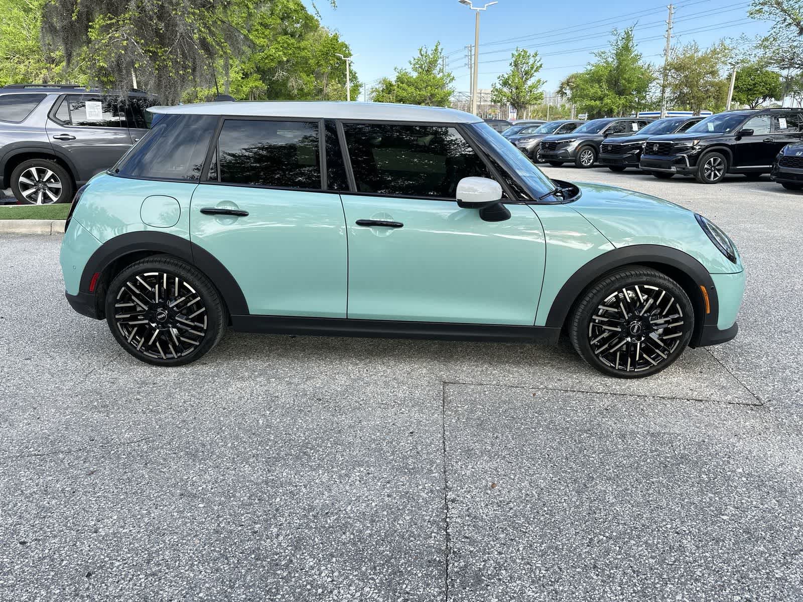 Thumbnail: 2025 MINI Cooper Hardtop - 7