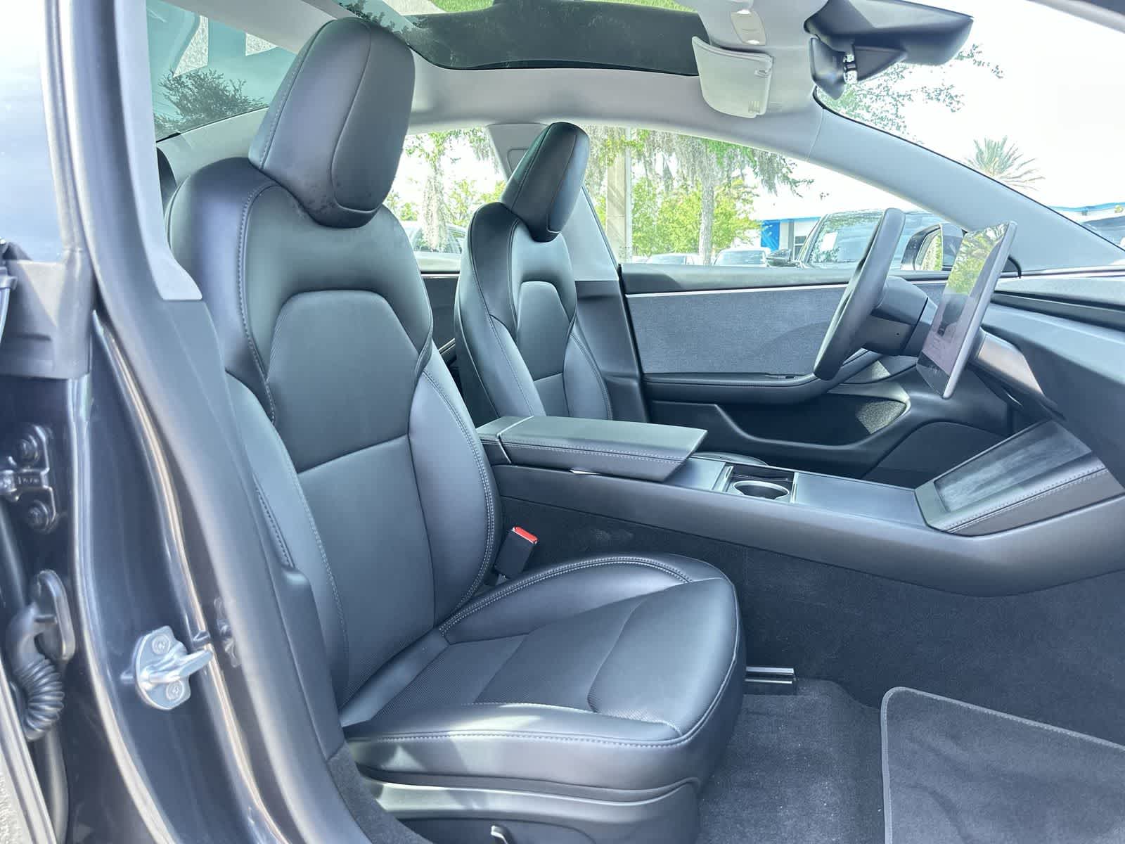Thumbnail: 2025 Tesla Model 3 - 16