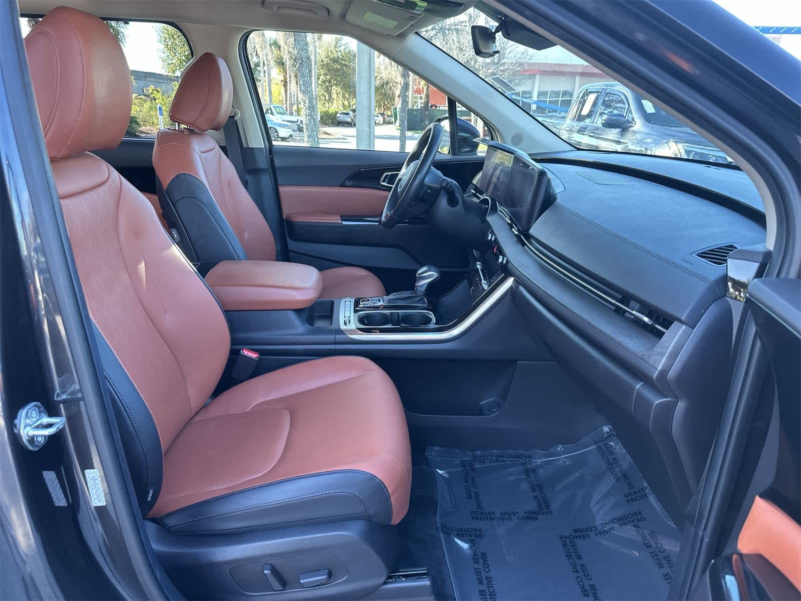 Thumbnail: 2024 Kia Carnival - 17