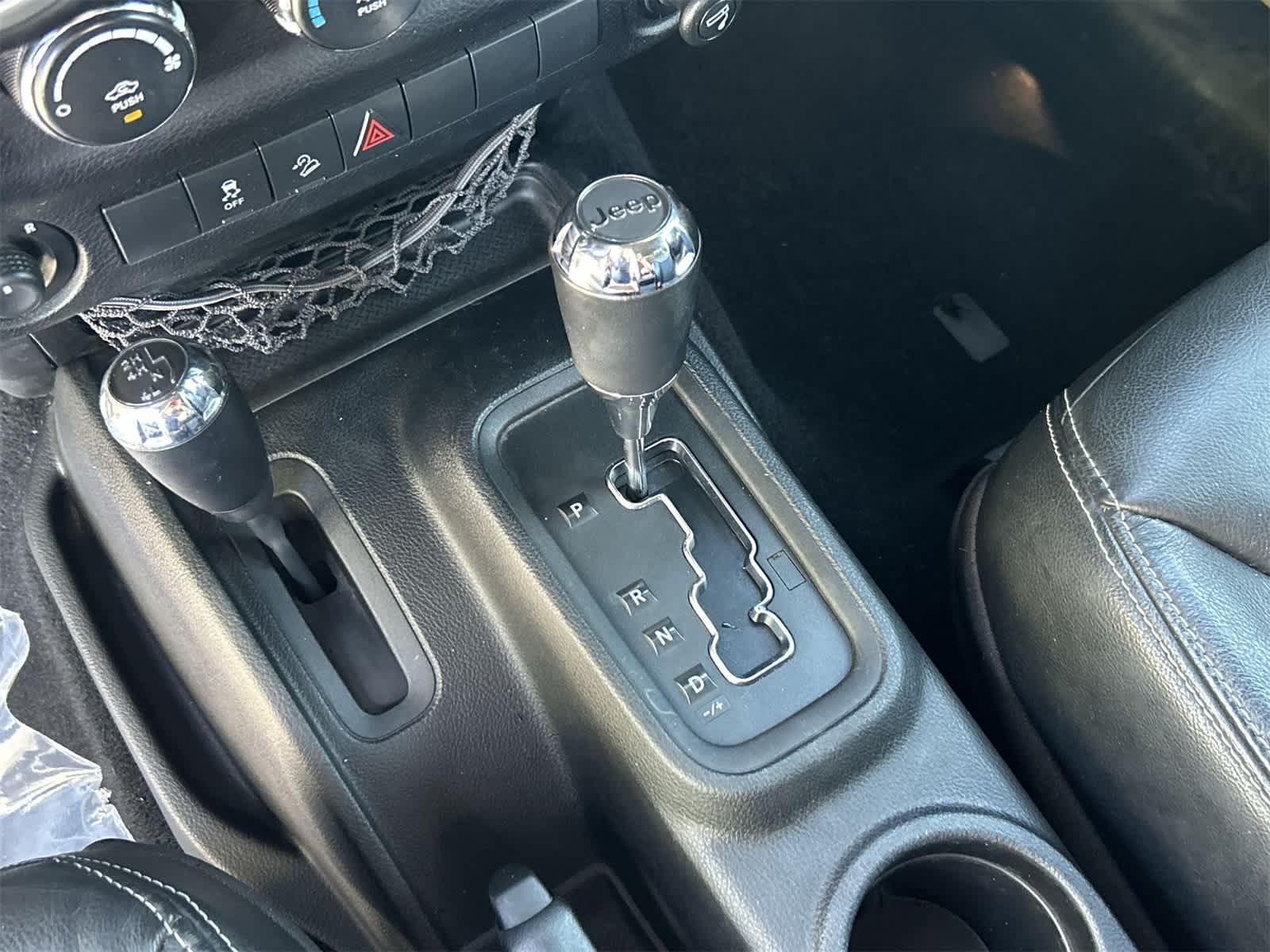 Thumbnail: 2013 Jeep Wrangler - 19