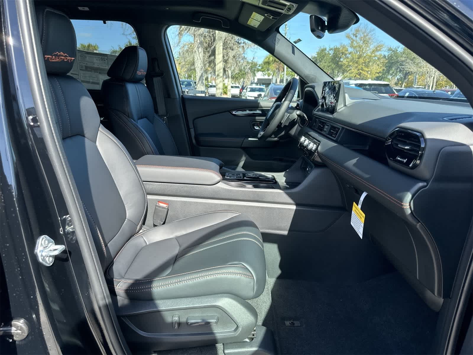 Thumbnail: 2025 Honda Pilot - 17