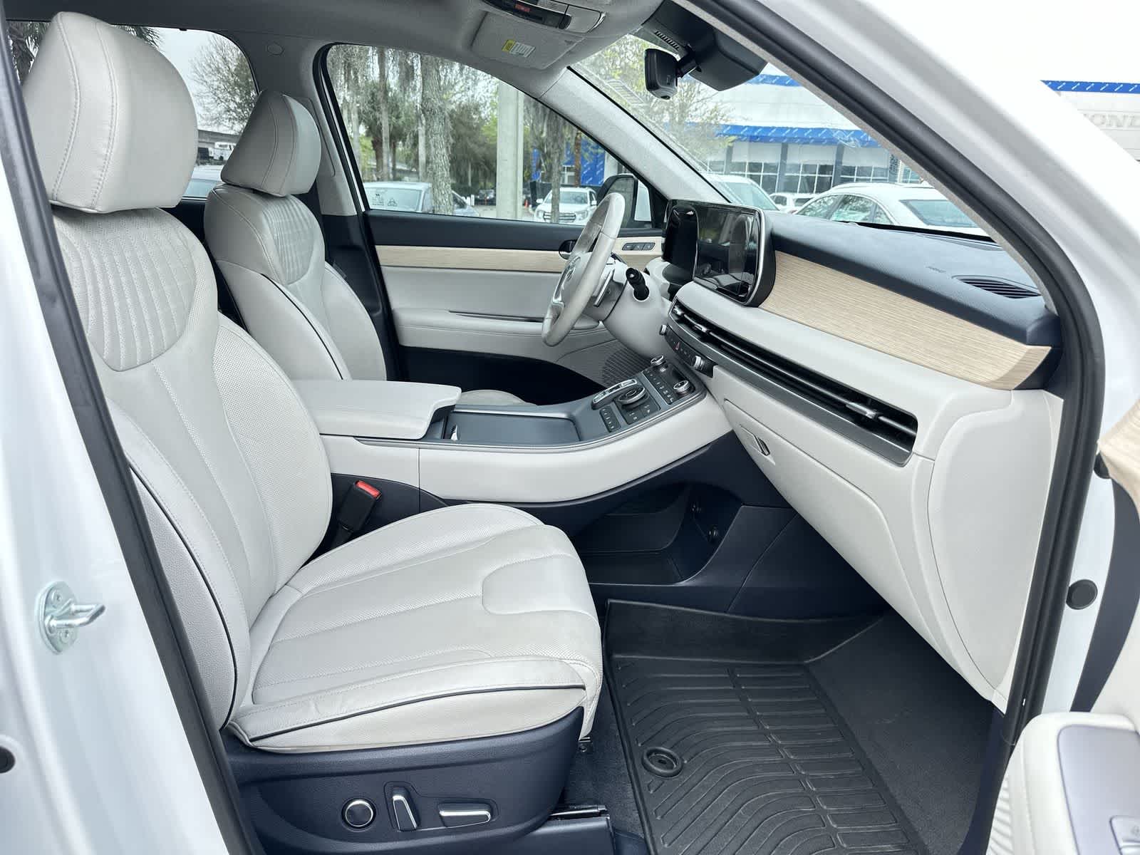 Thumbnail: 2023 Hyundai Palisade - 17