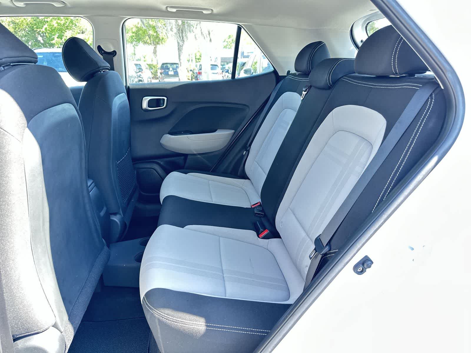 Thumbnail: 2023 Hyundai Venue - 15