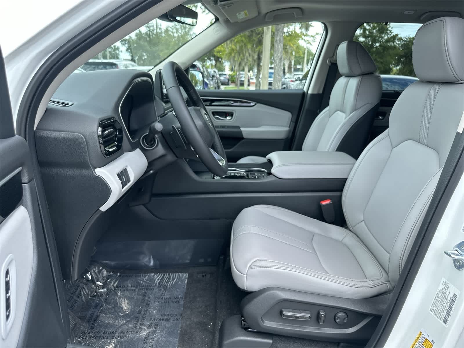 Thumbnail: 2025 Honda Pilot - 13