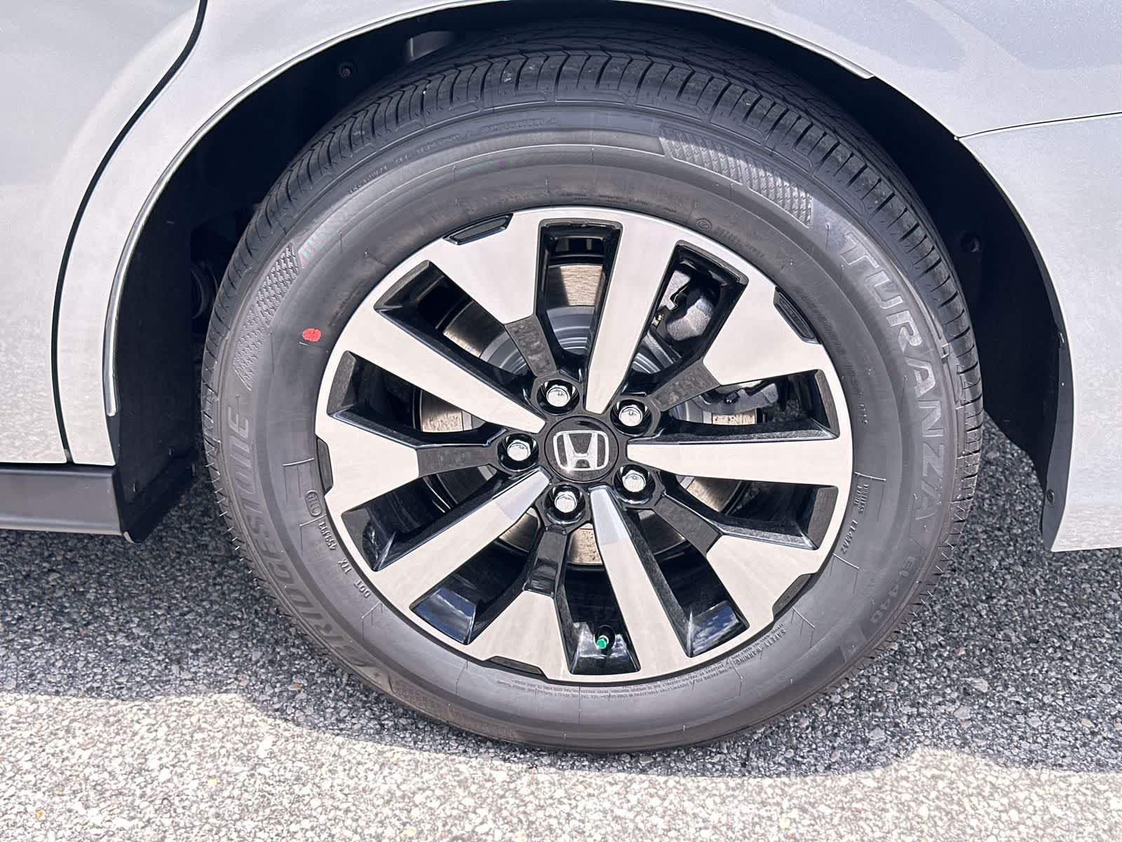 Thumbnail: 2026 Honda Odyssey - 12