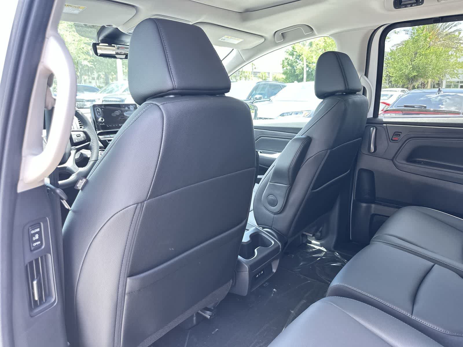 Thumbnail: 2026 Honda Odyssey - 14