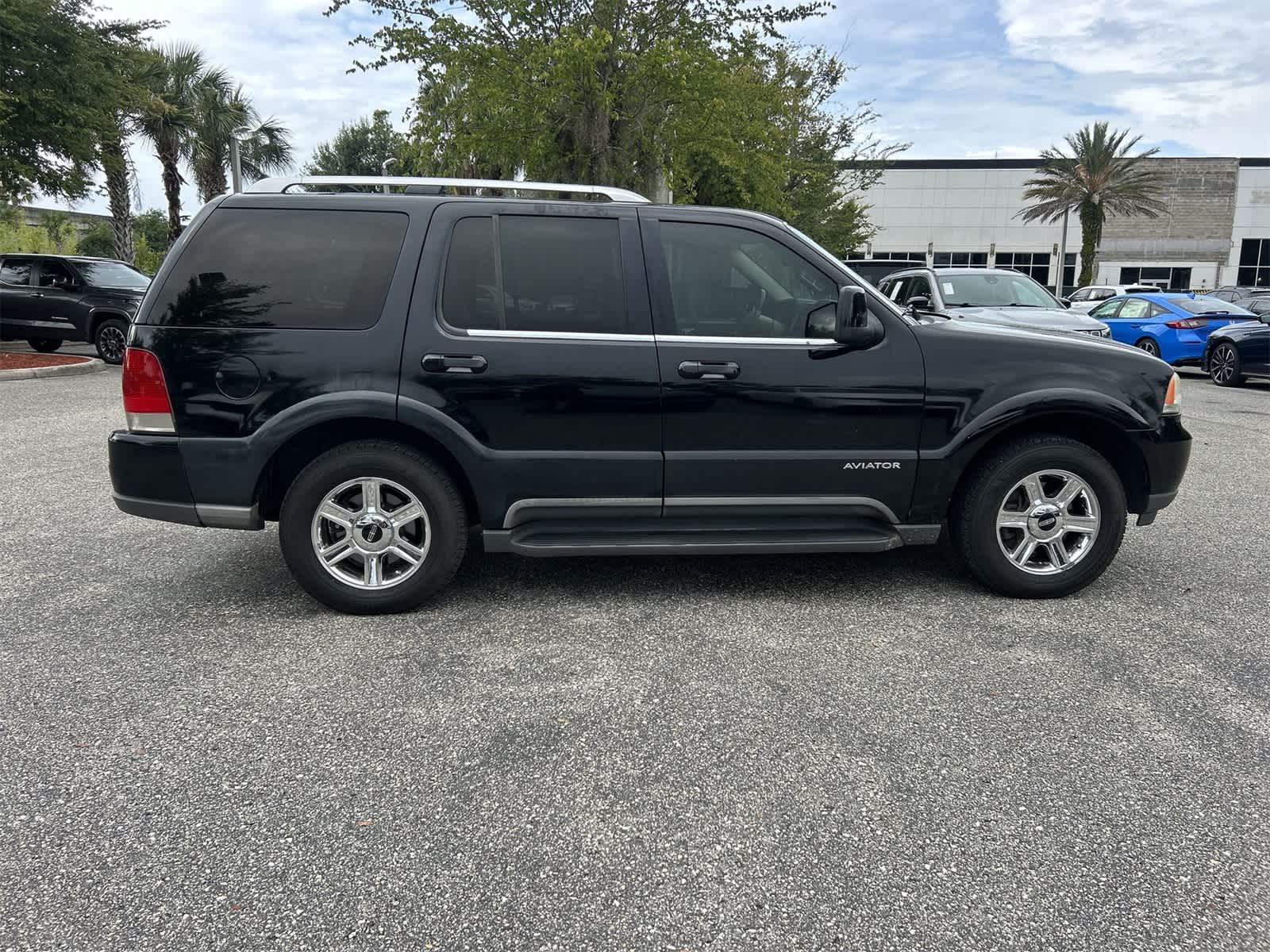Thumbnail: 2005 Lincoln Aviator - 7