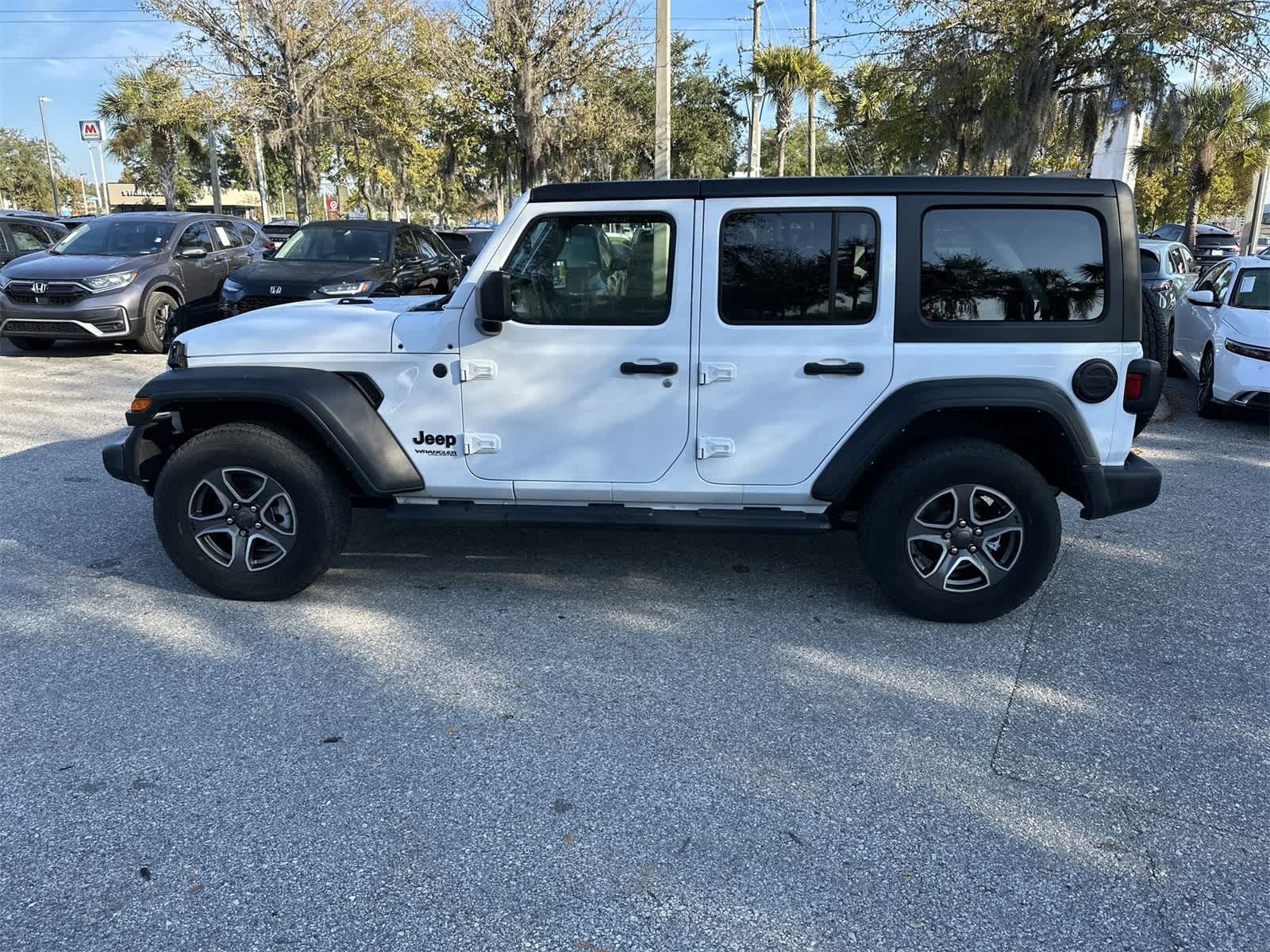 Thumbnail: 2022 Jeep Wrangler - 3