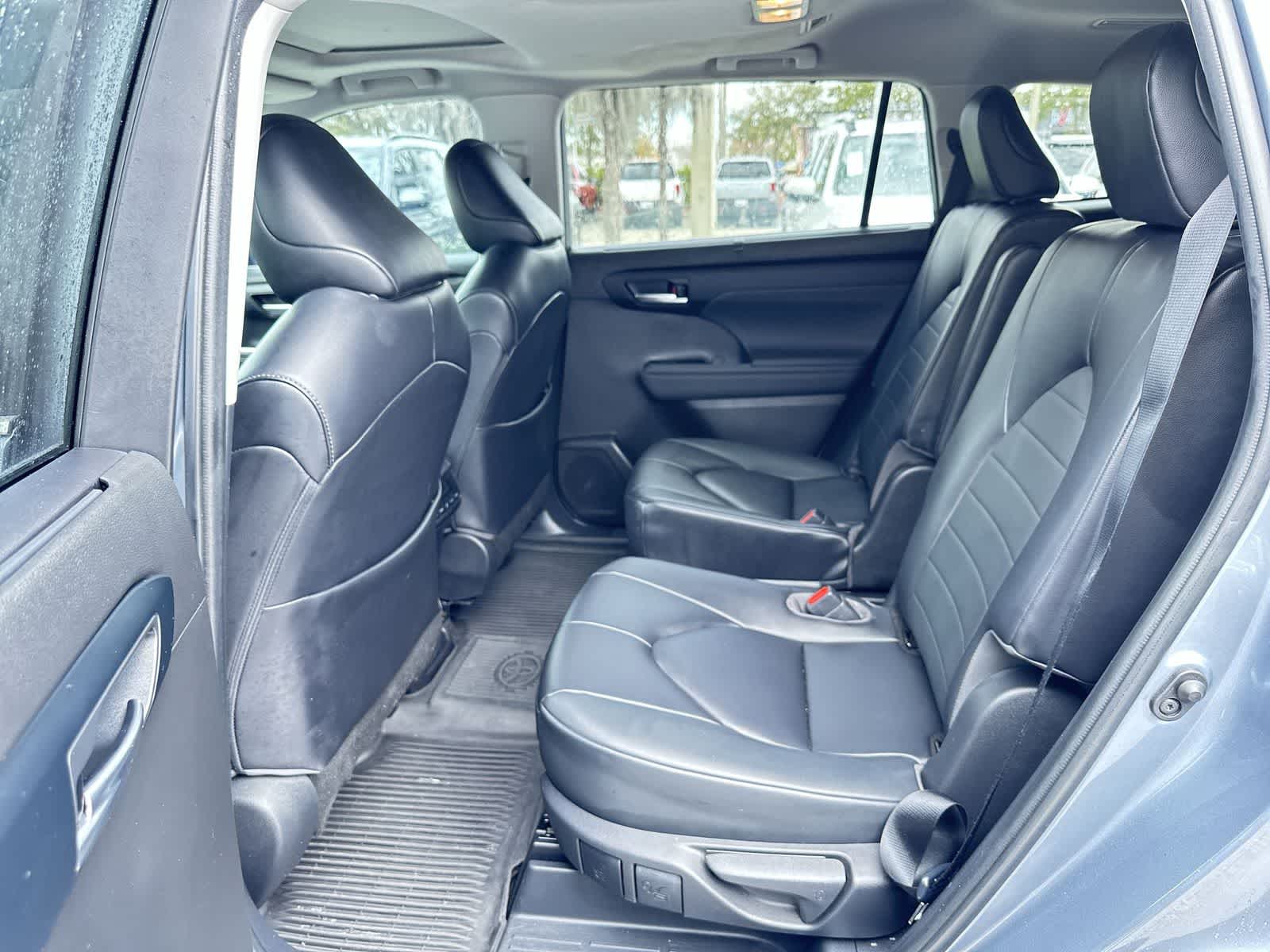 Thumbnail: 2023 Toyota Highlander - 15