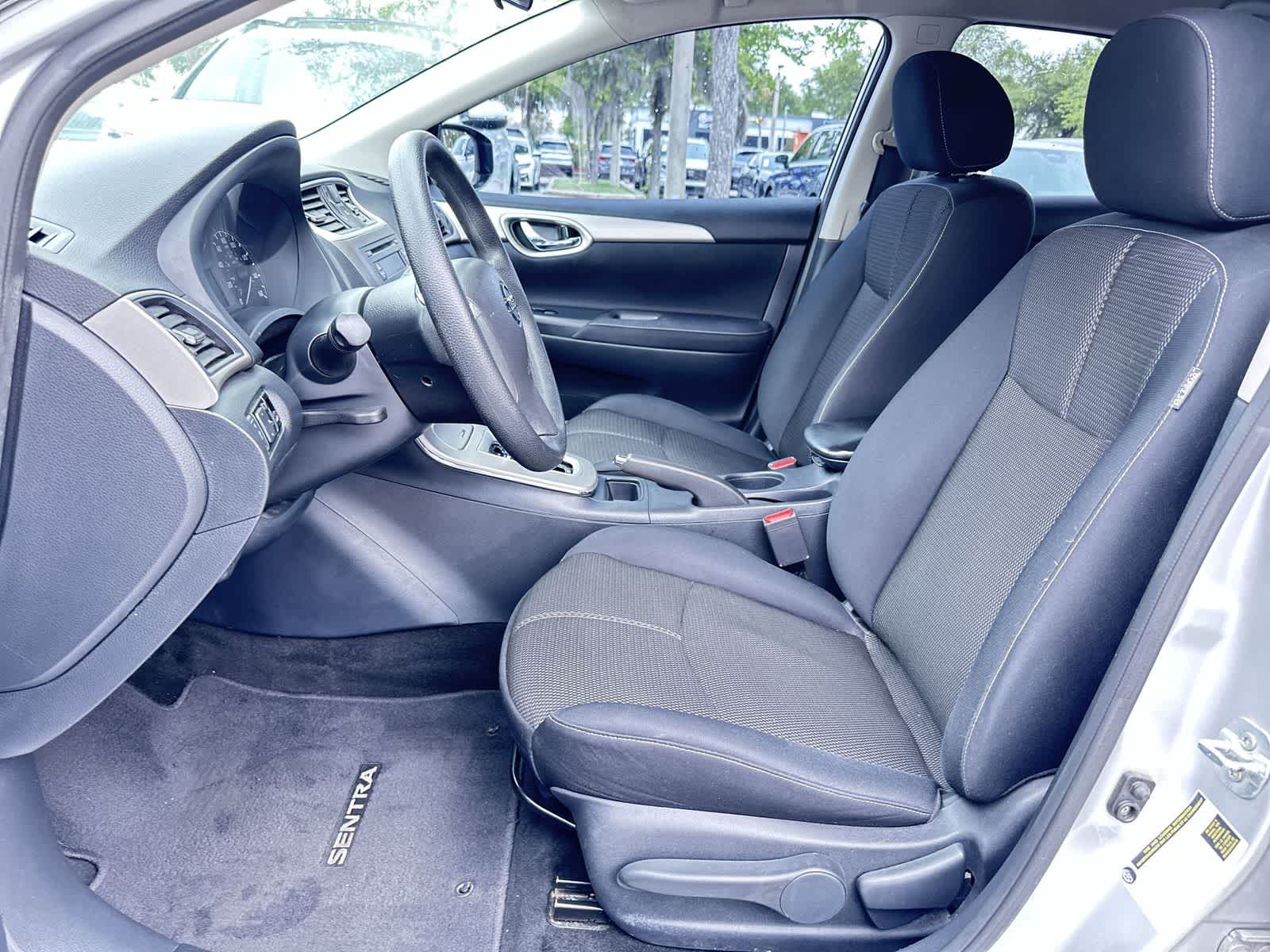 Thumbnail: 2014 Nissan Sentra - 13