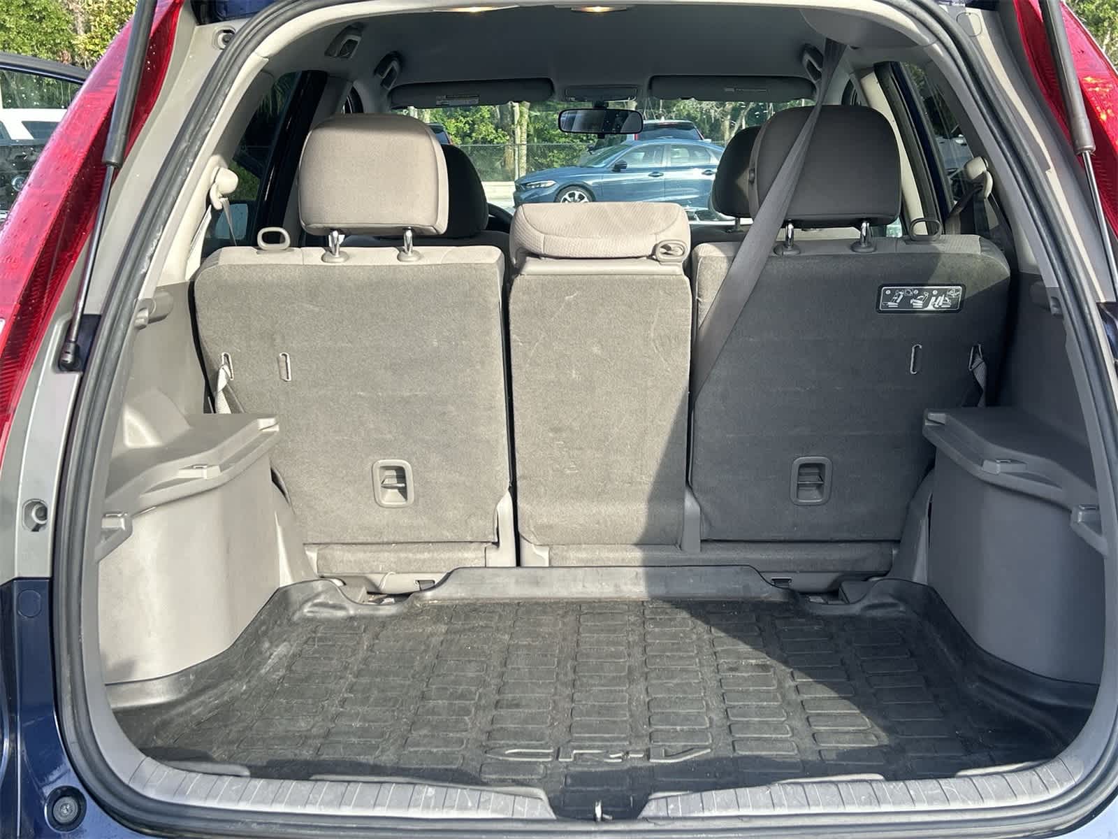 Thumbnail: 2011 Honda CR-V - 21