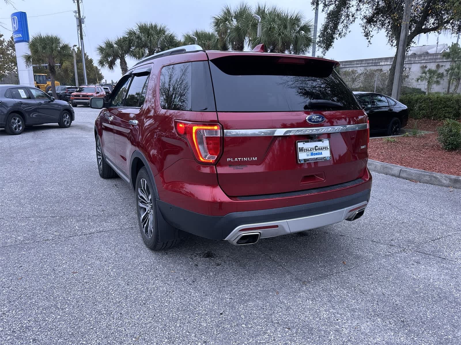 Thumbnail: 2017 Ford Explorer - 4