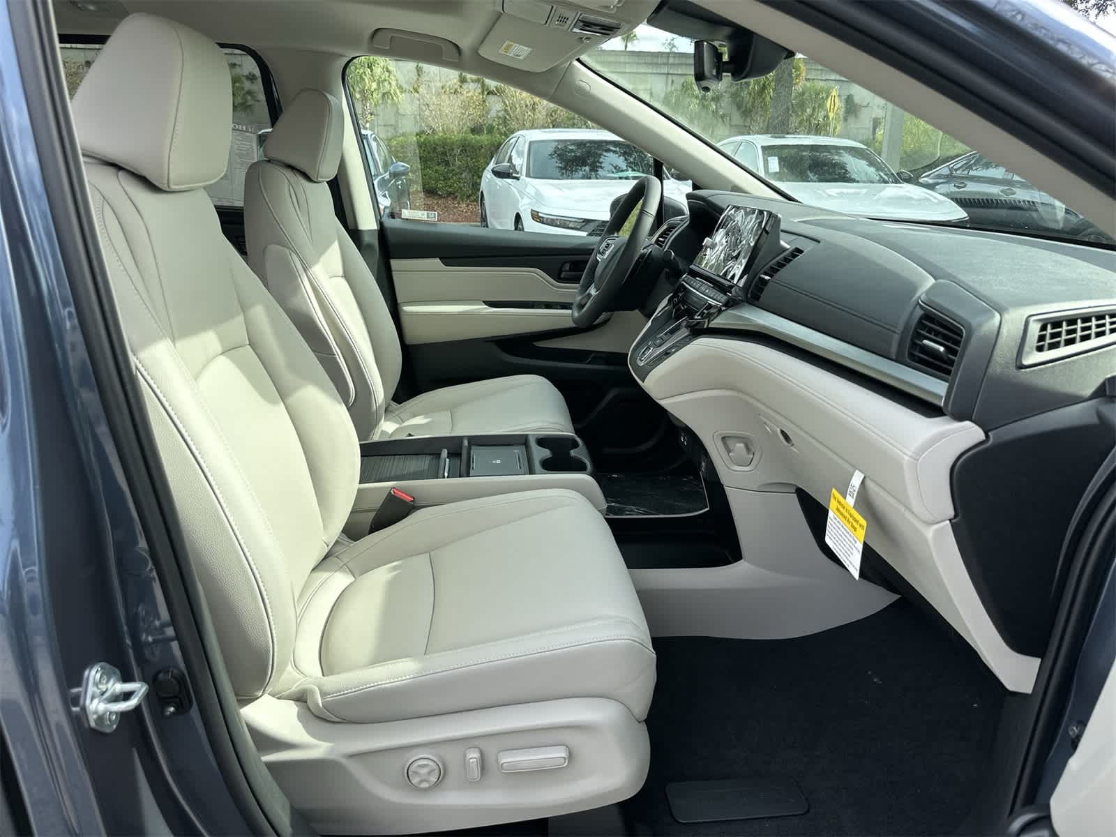 Thumbnail: 2026 Honda Odyssey - 17