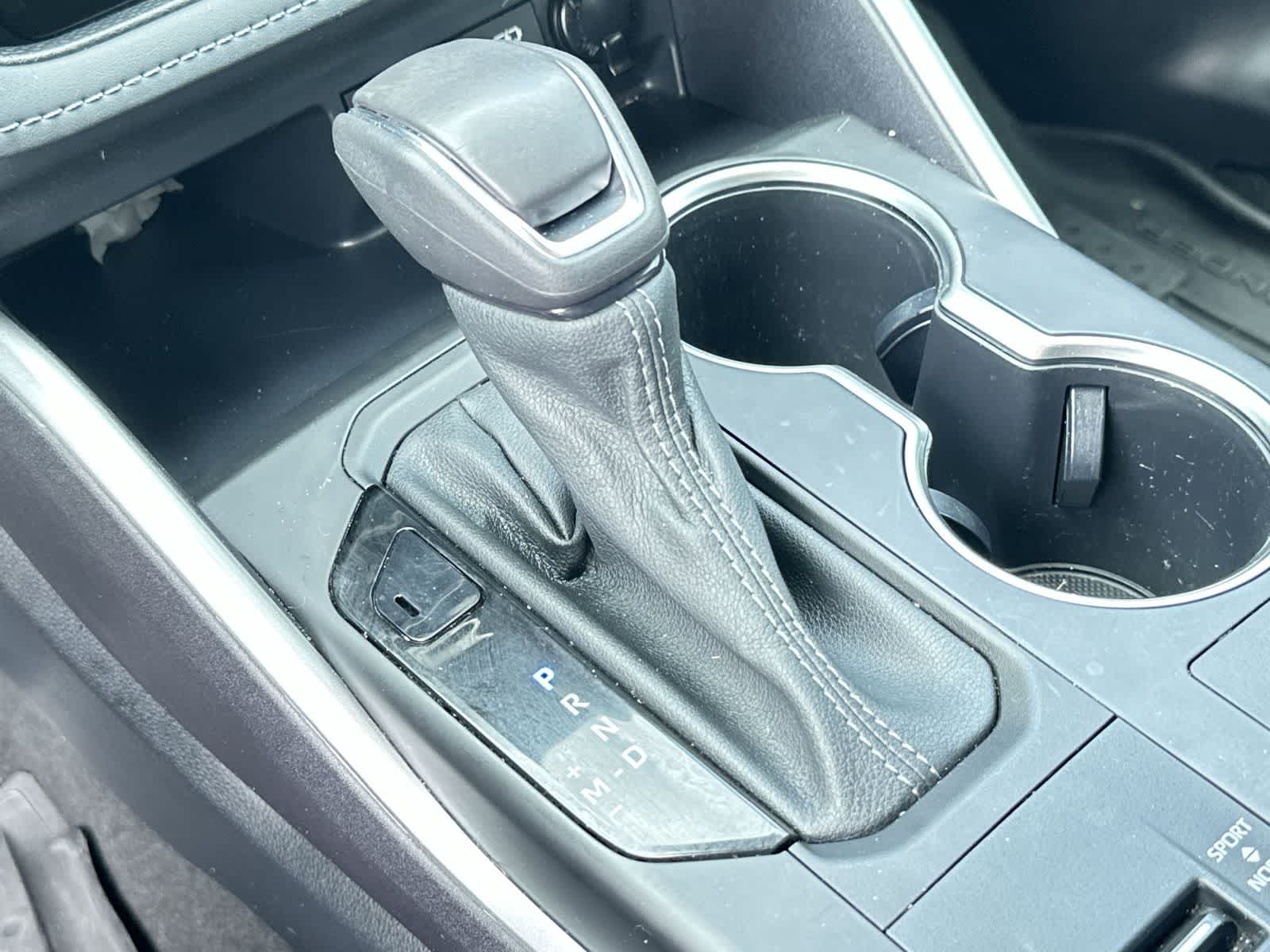 Thumbnail: 2023 Toyota Highlander - 21