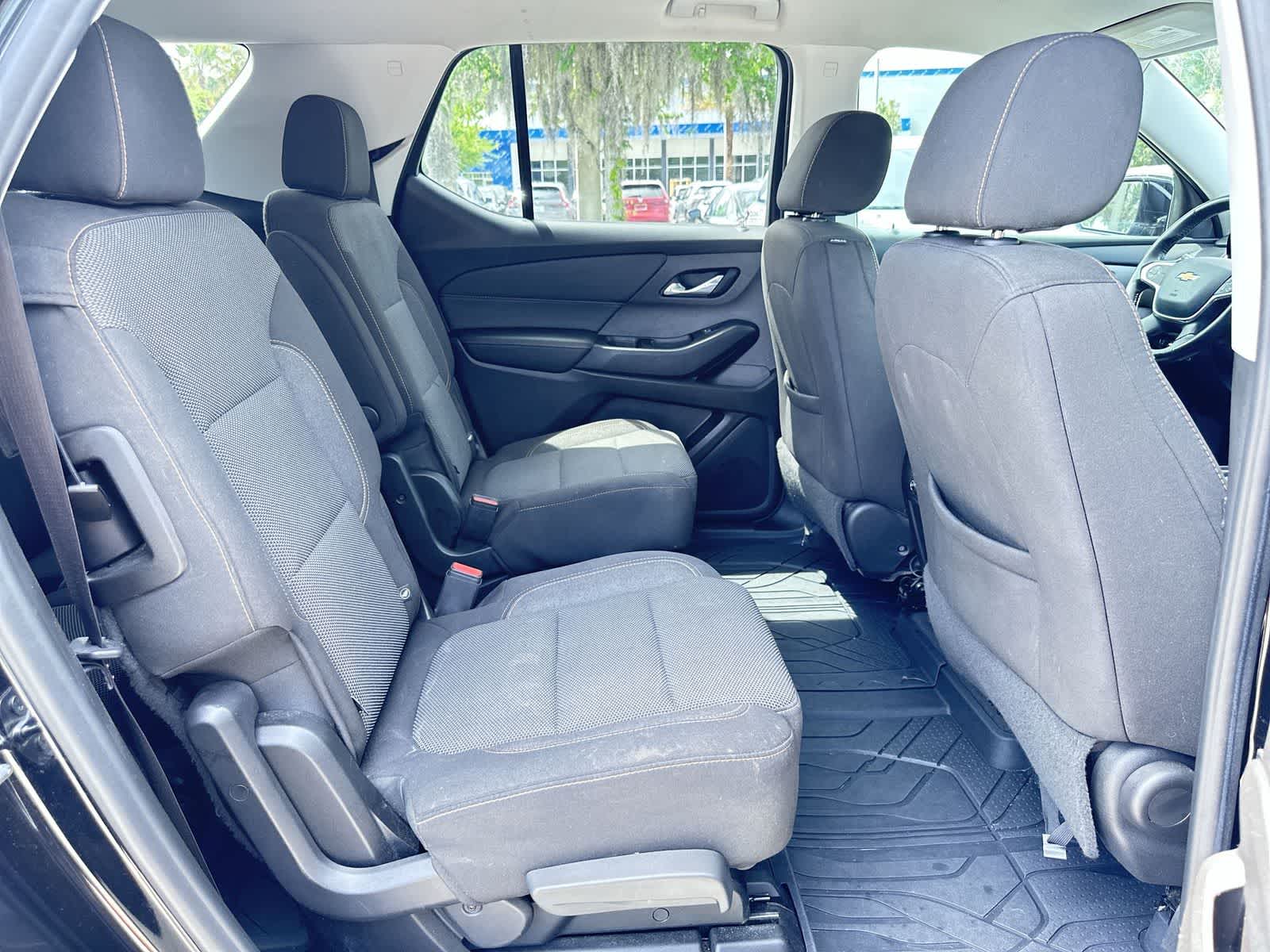 Thumbnail: 2019 Chevrolet Traverse - 16