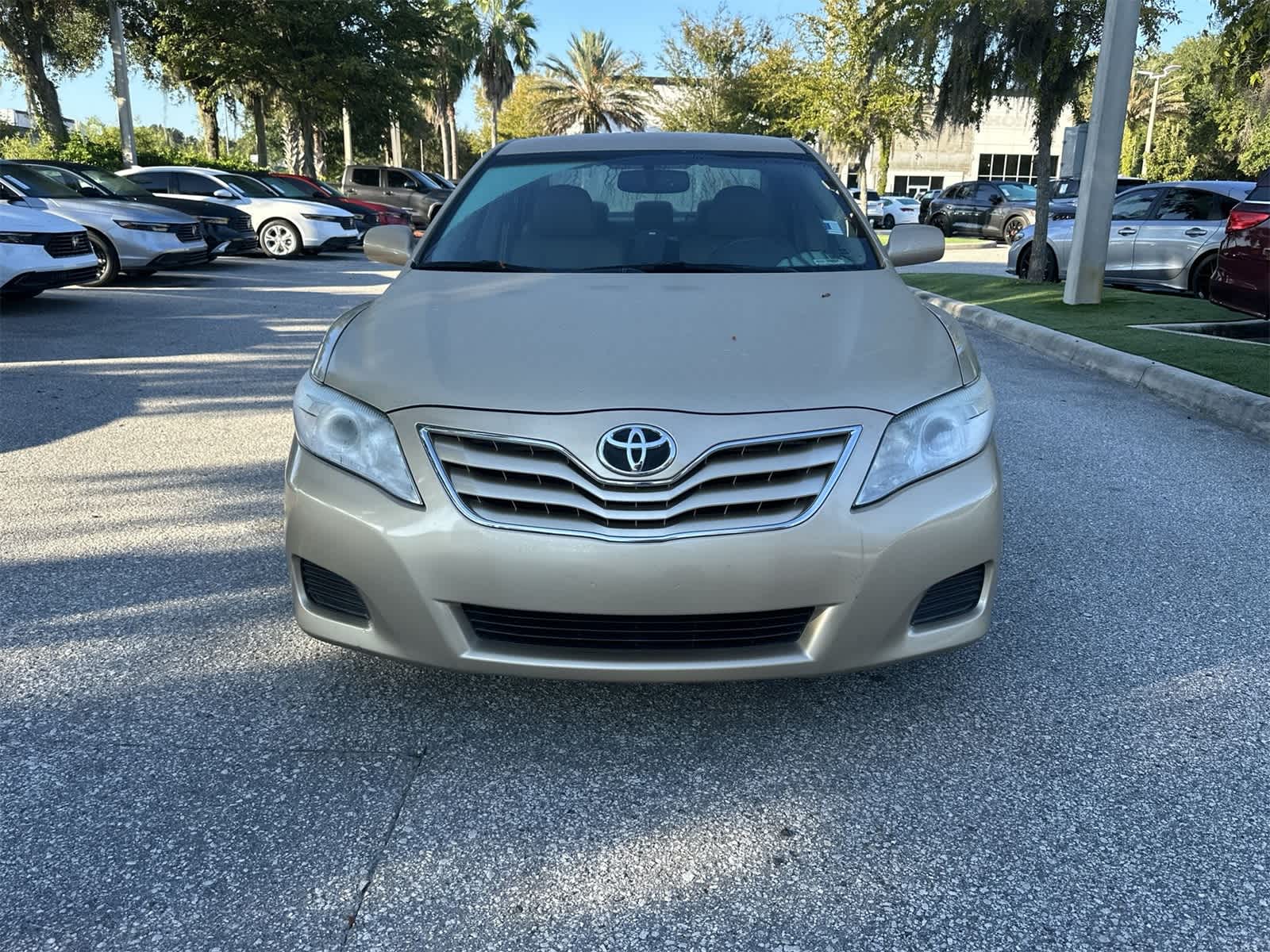 Thumbnail: 2010 Toyota Camry - 9