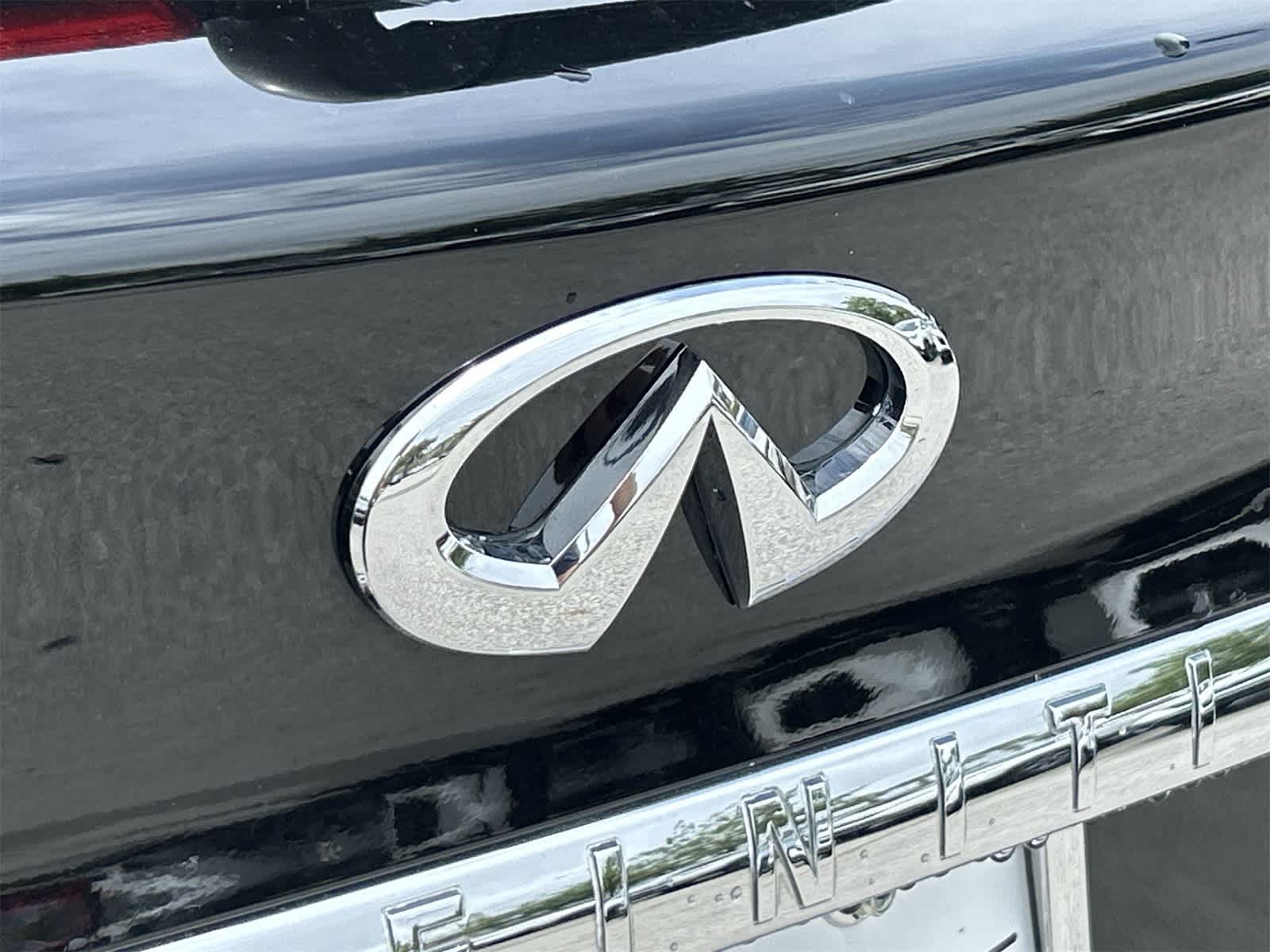 Thumbnail: 2010 INFINITI FX35 - 10