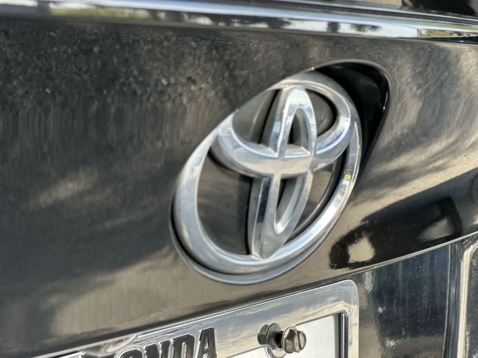 Thumbnail: 2019 Toyota C-HR - 10