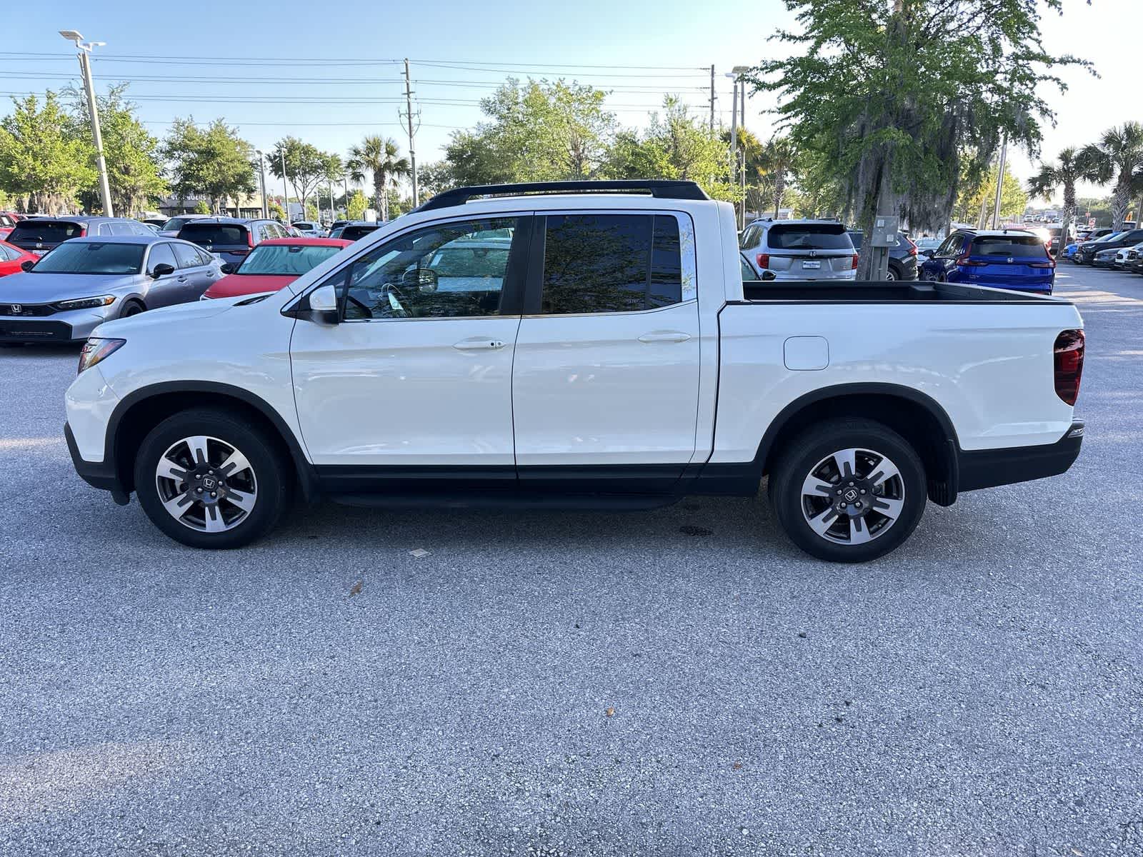 Thumbnail: 2017 Honda Ridgeline - 3