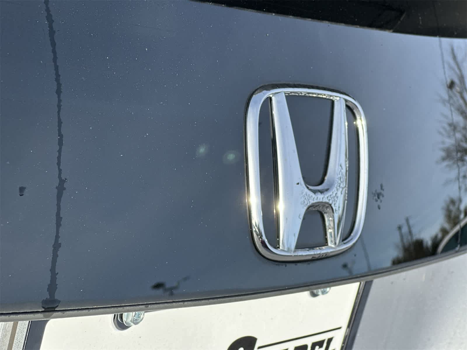 Thumbnail: 2013 Honda Crosstour - 10