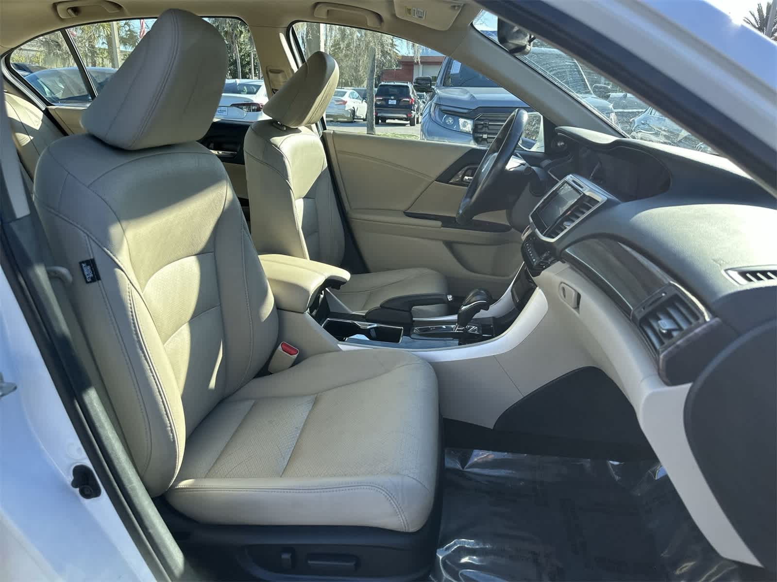 Thumbnail: 2016 Honda Accord - 17