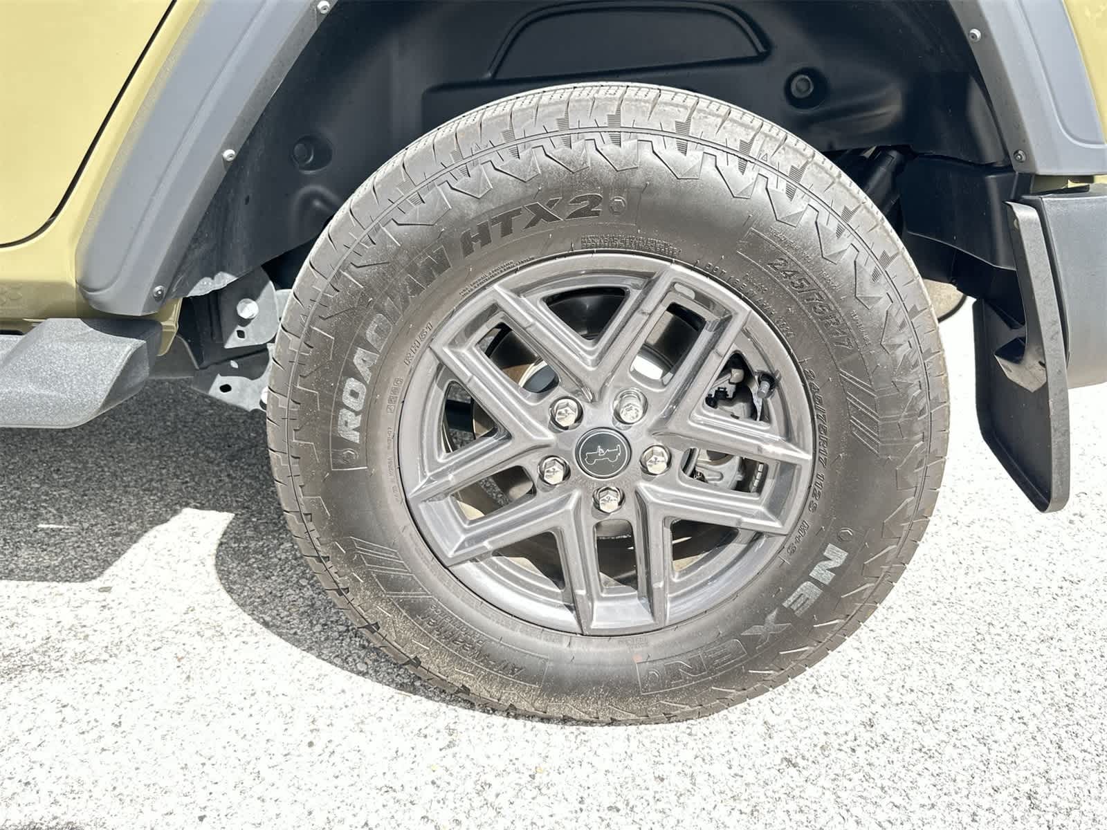 Thumbnail: 2025 Jeep Wrangler - 12