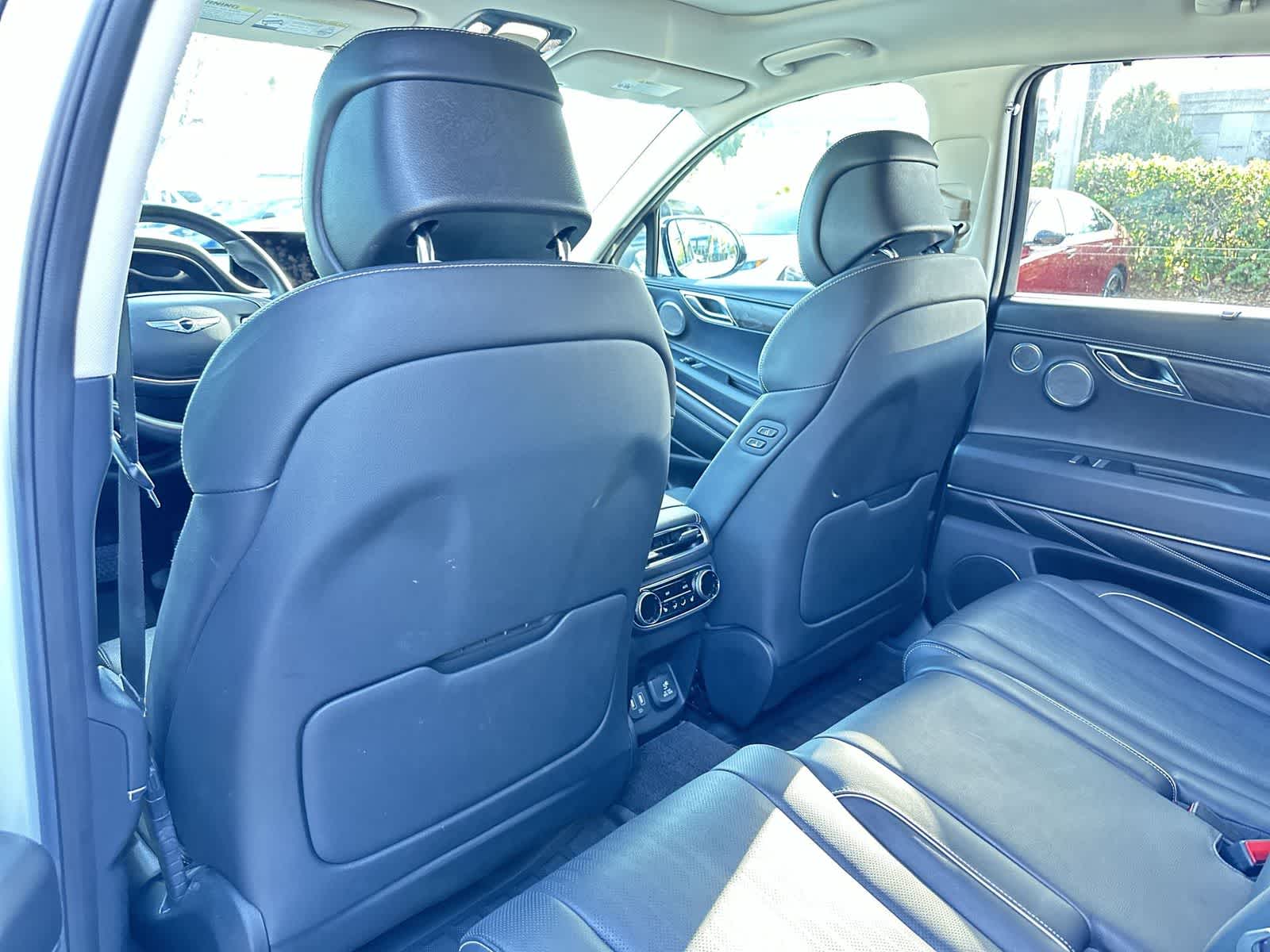 Thumbnail: 2021 Genesis GV80 - 14