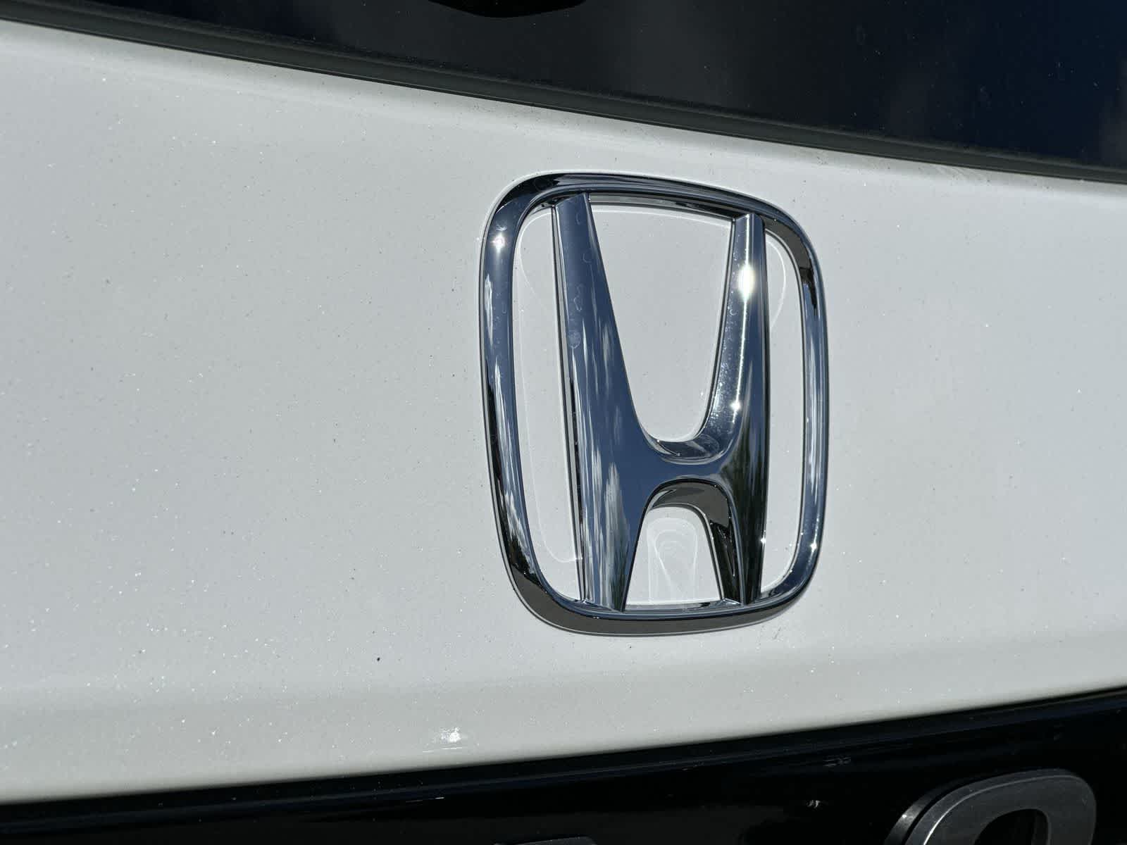 Thumbnail: 2026 Honda Pilot - 10