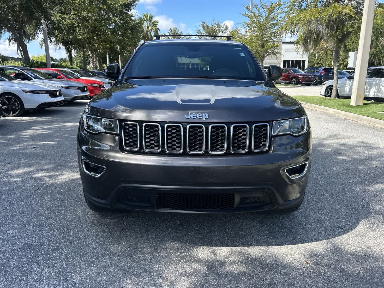 Thumbnail: 2018 Jeep Grand Cherokee - 9