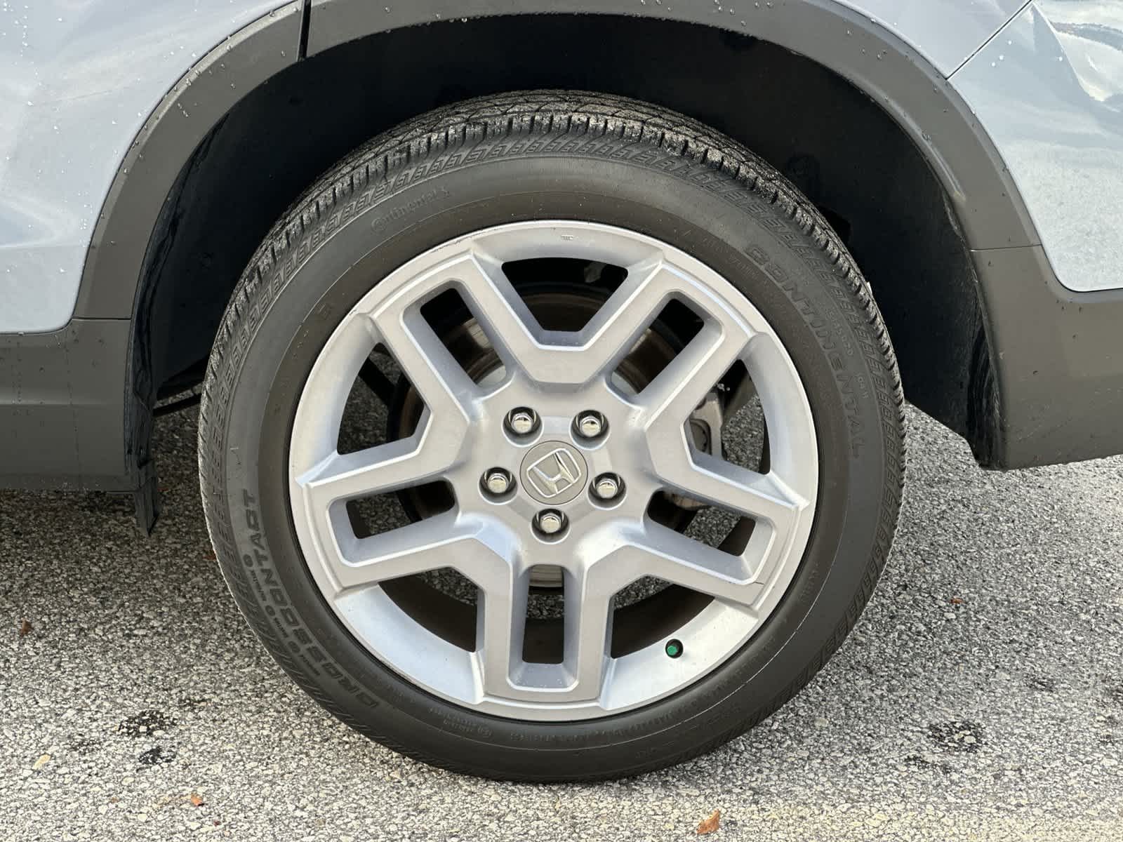 2025 Honda Passport EX-L - Photo 12