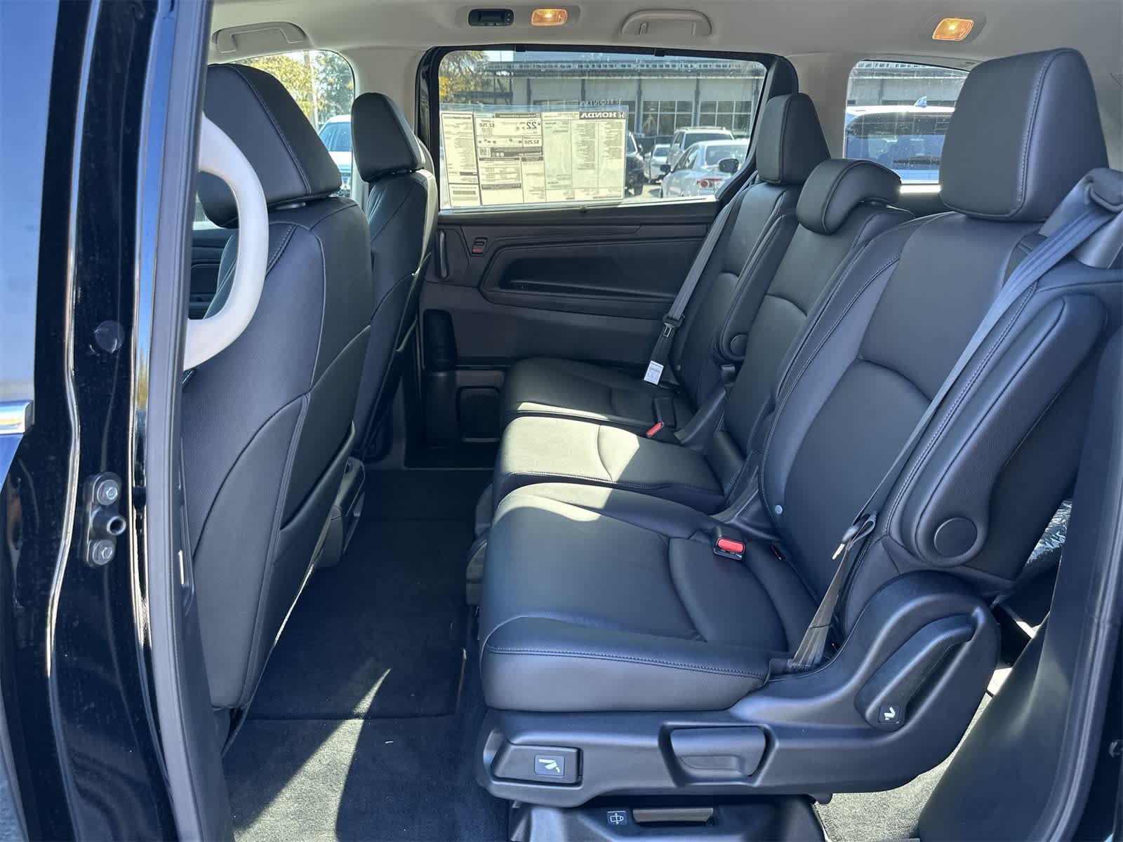 Thumbnail: 2026 Honda Odyssey - 15