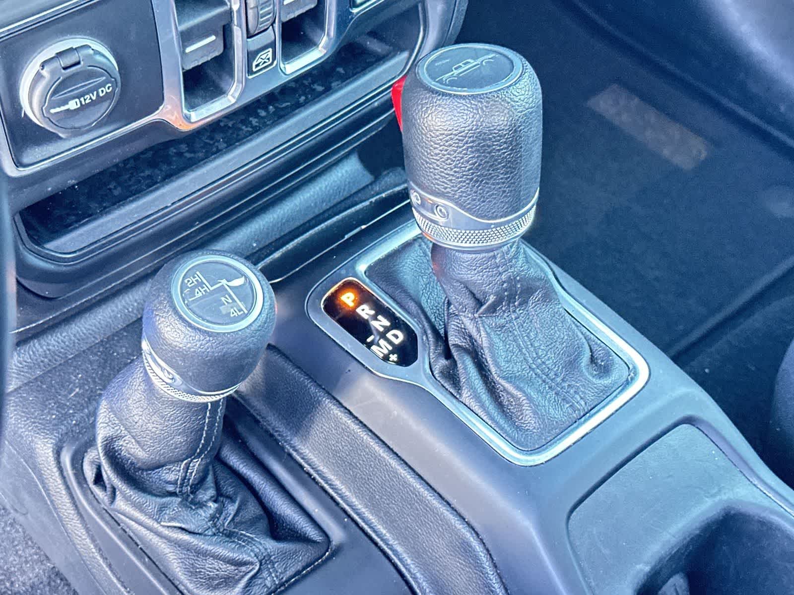 Thumbnail: 2020 Jeep Gladiator - 21
