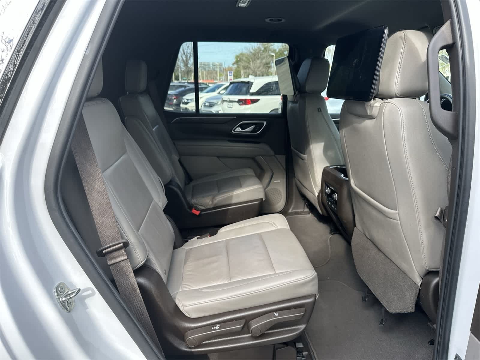 Thumbnail: 2021 Chevrolet Tahoe - 18