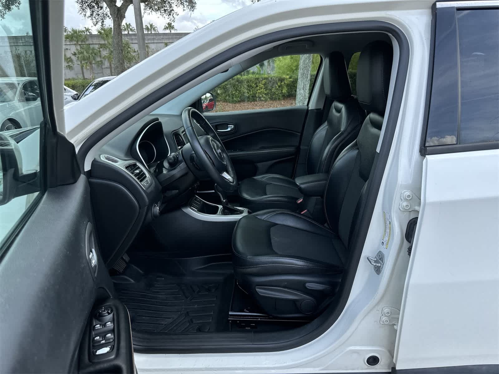 Thumbnail: 2018 Jeep Compass - 2