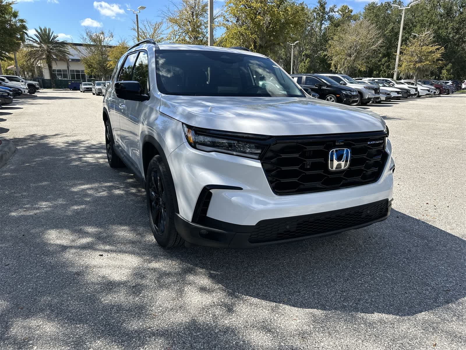 Thumbnail: 2025 Honda Pilot - 8