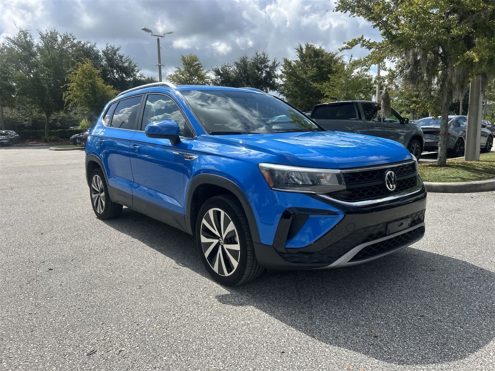 Thumbnail: 2022 Volkswagen Taos - 8
