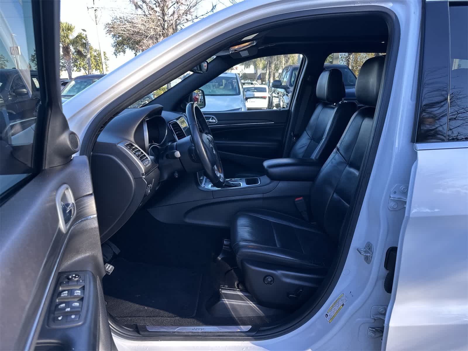 Thumbnail: 2020 Jeep Grand Cherokee - 2