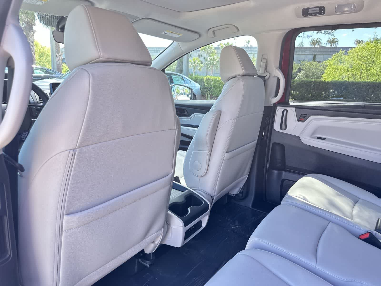 Thumbnail: 2026 Honda Odyssey - 14