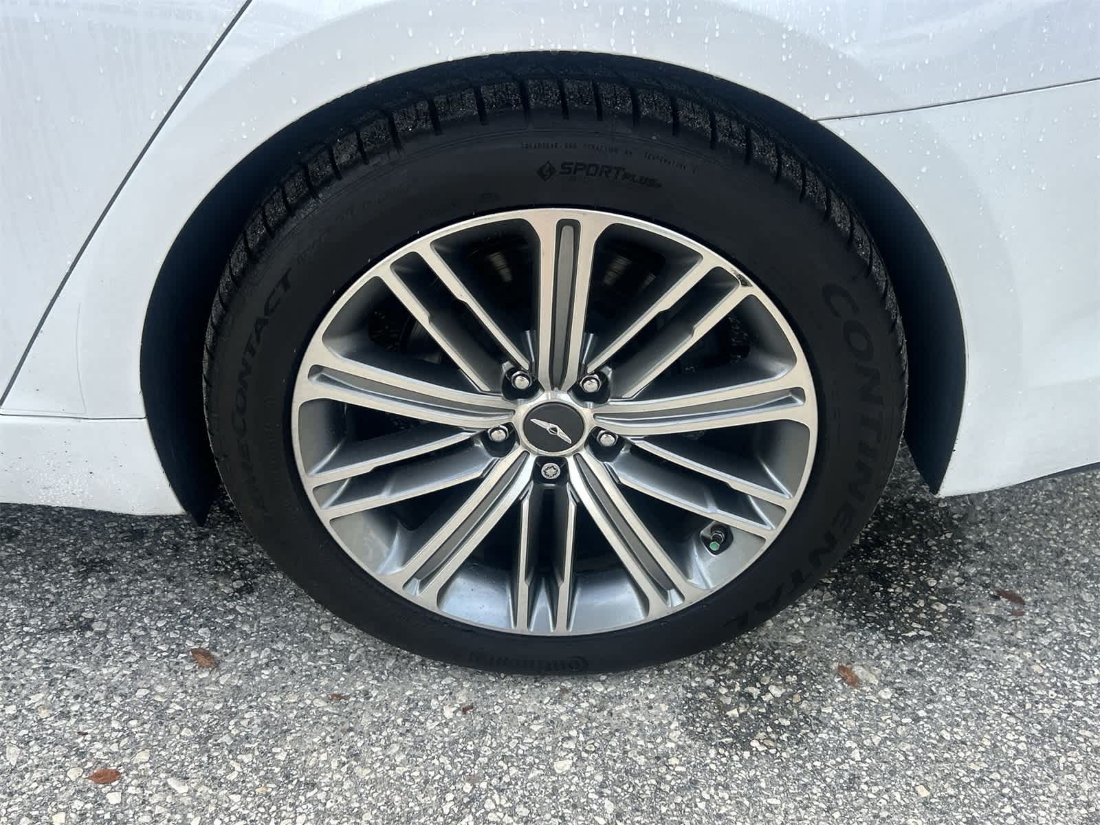 Thumbnail: 2018 Genesis G80 - 12