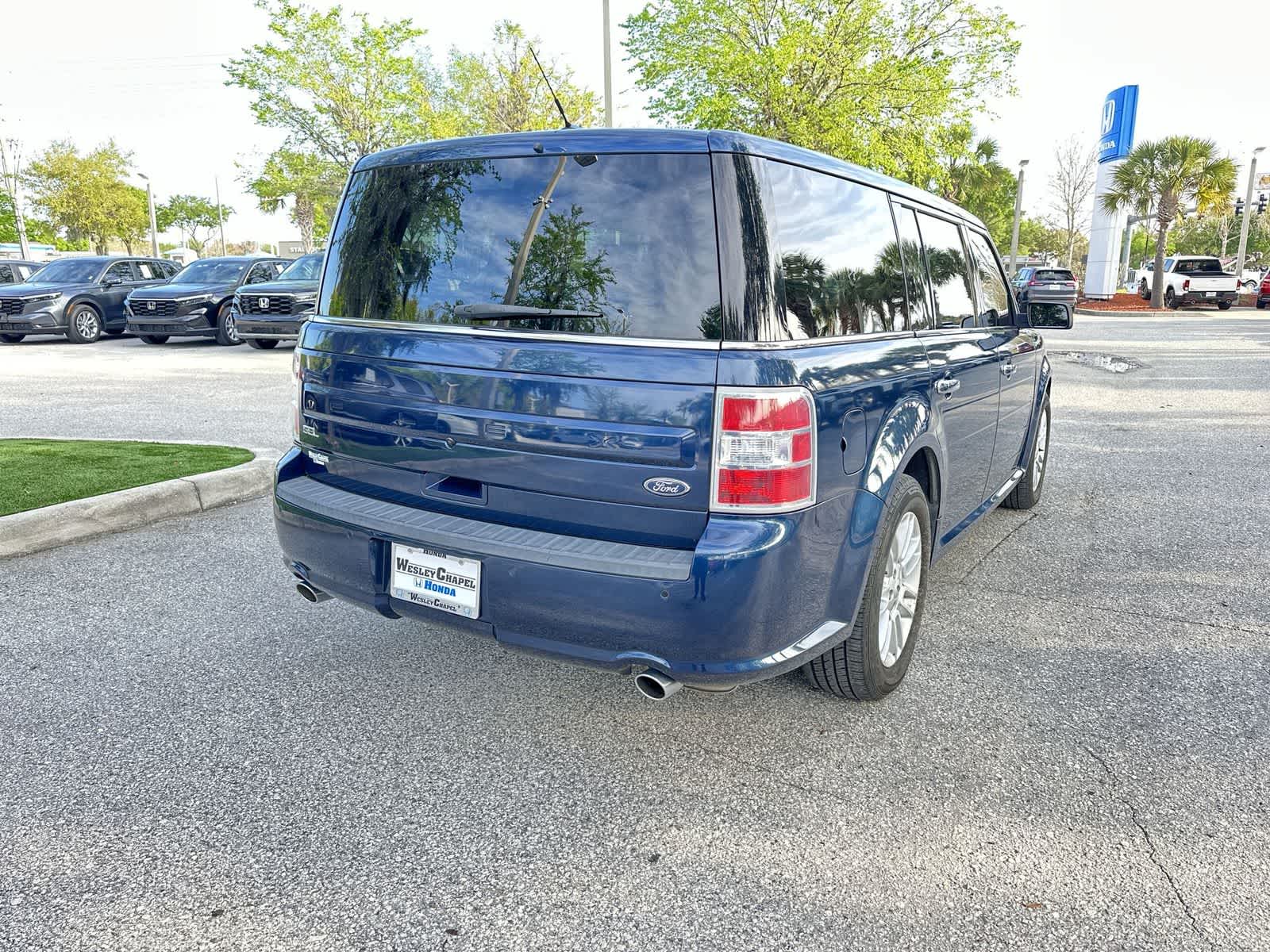 Thumbnail: 2017 Ford Flex - 6